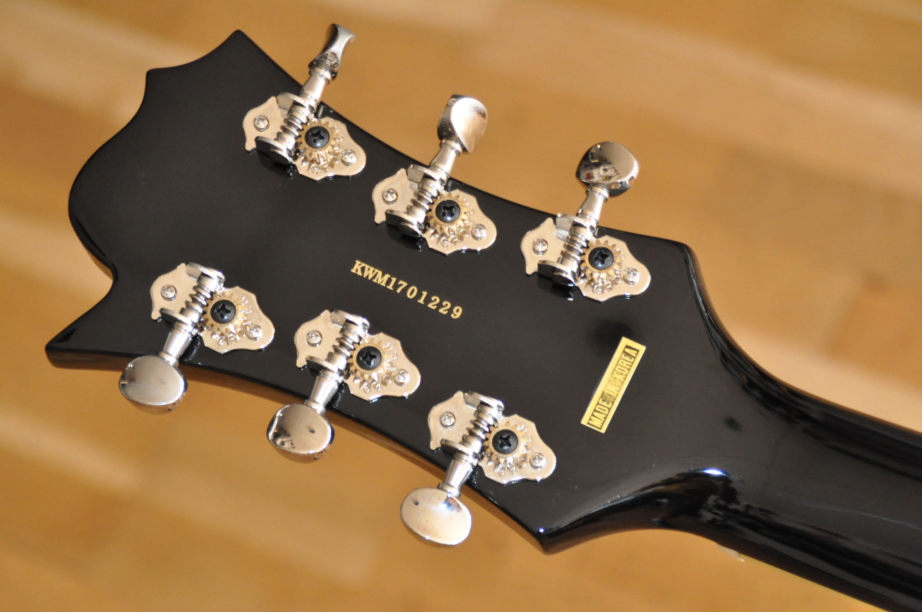 Guild S-200 T-Bird (76853)