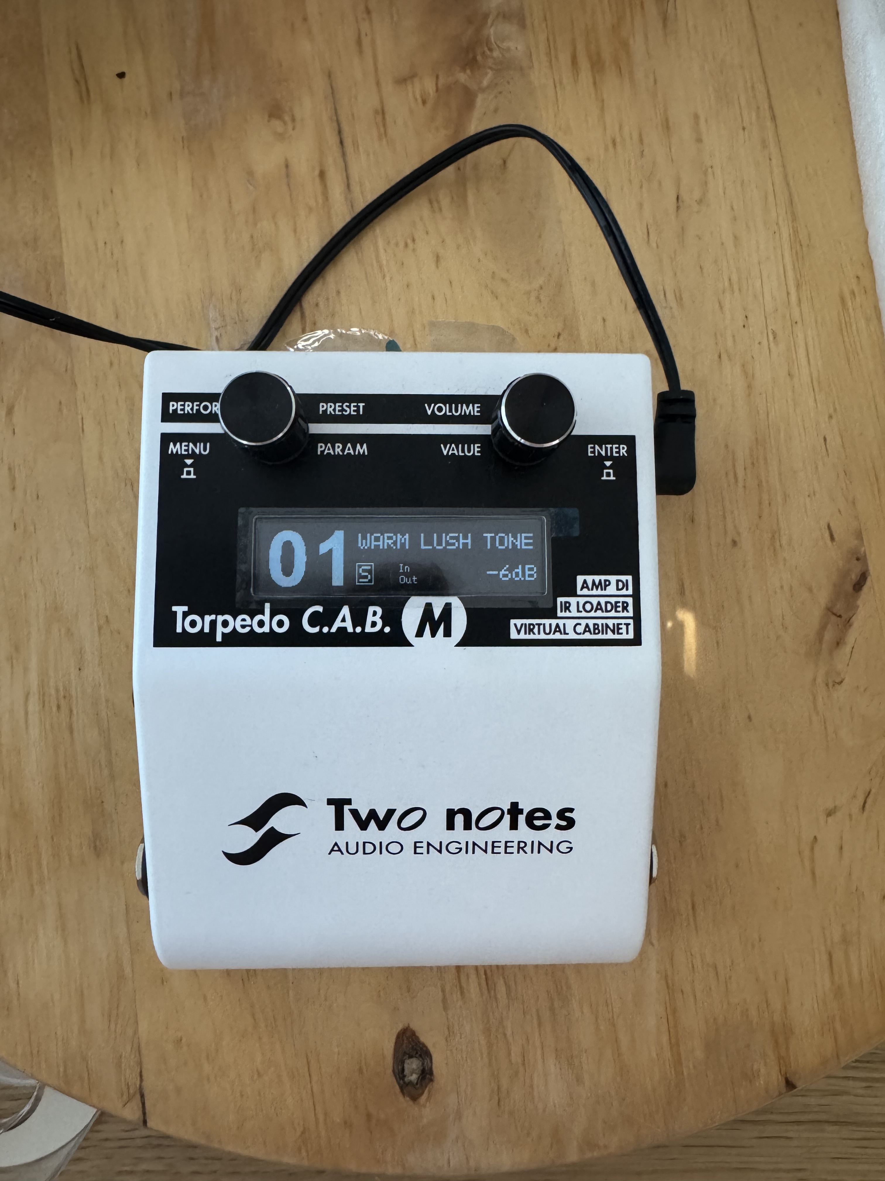 Two notes Cab M