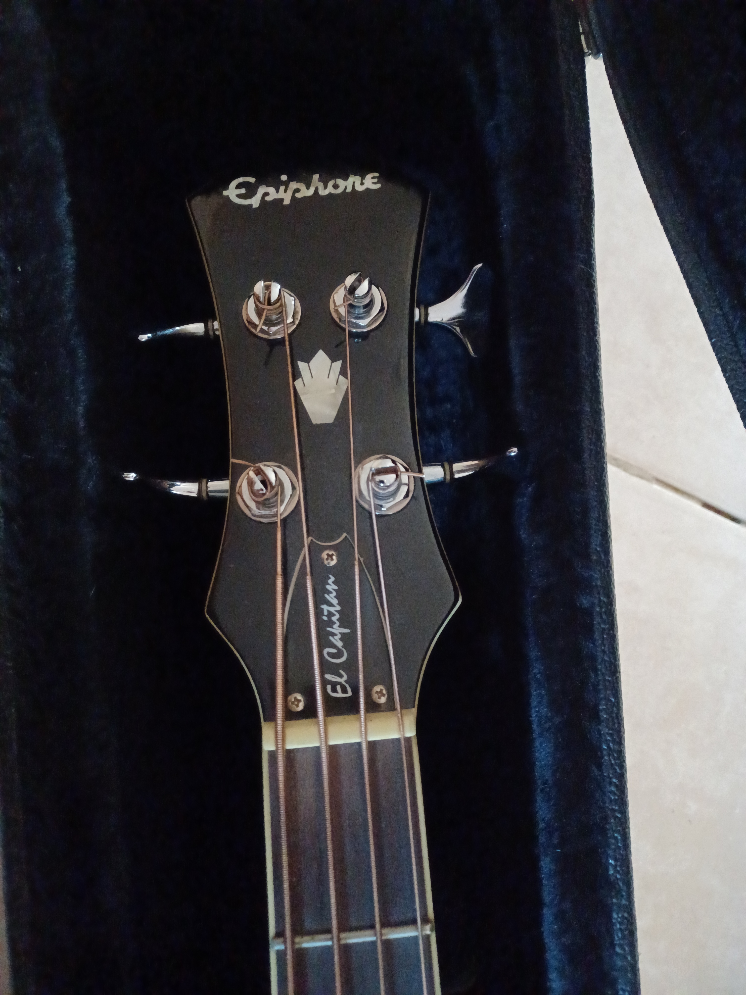 Epiphone El Capitan Cutaway (74436)