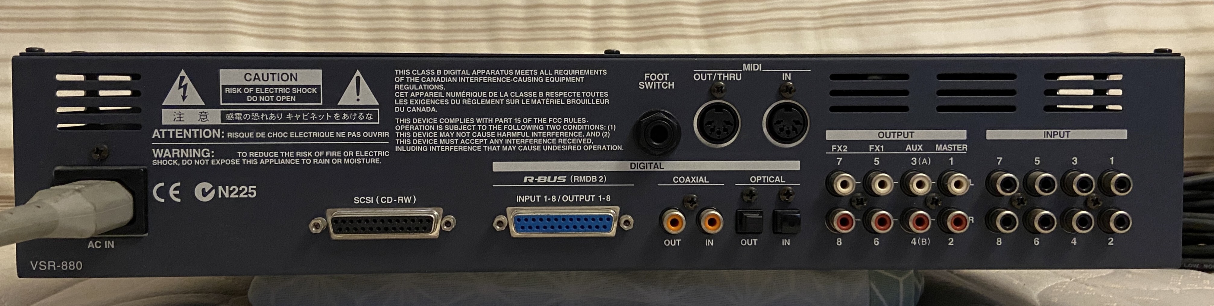 roland-vsr-880-6770726[1]