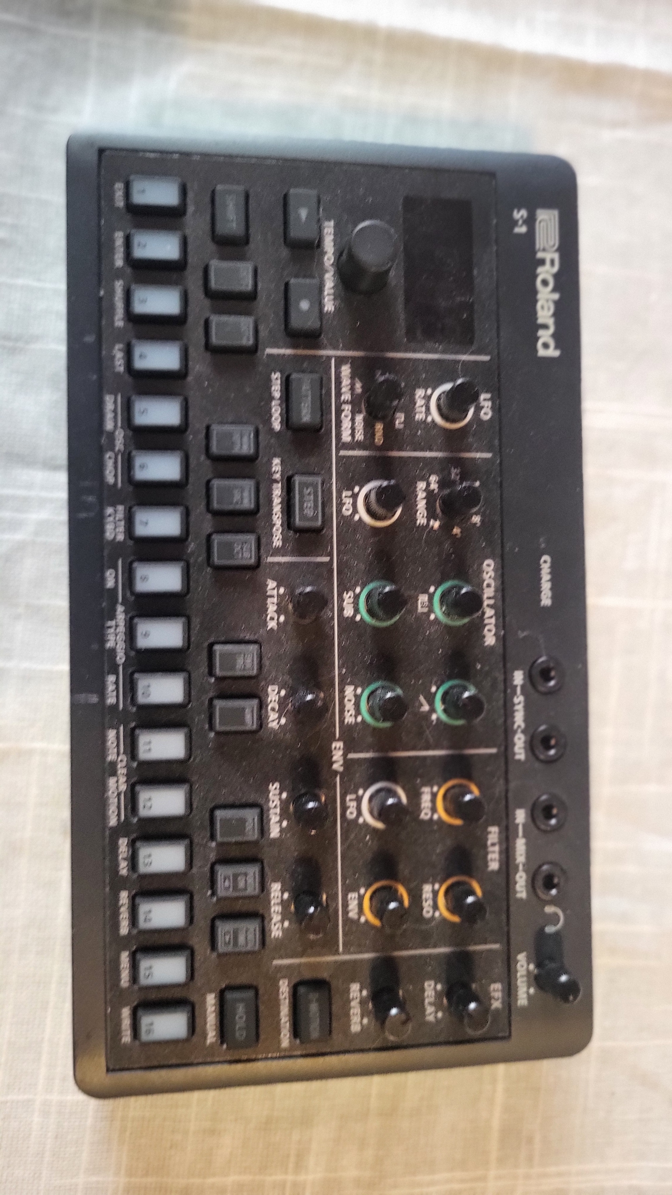 Vends Roland AIRA Compact S-1