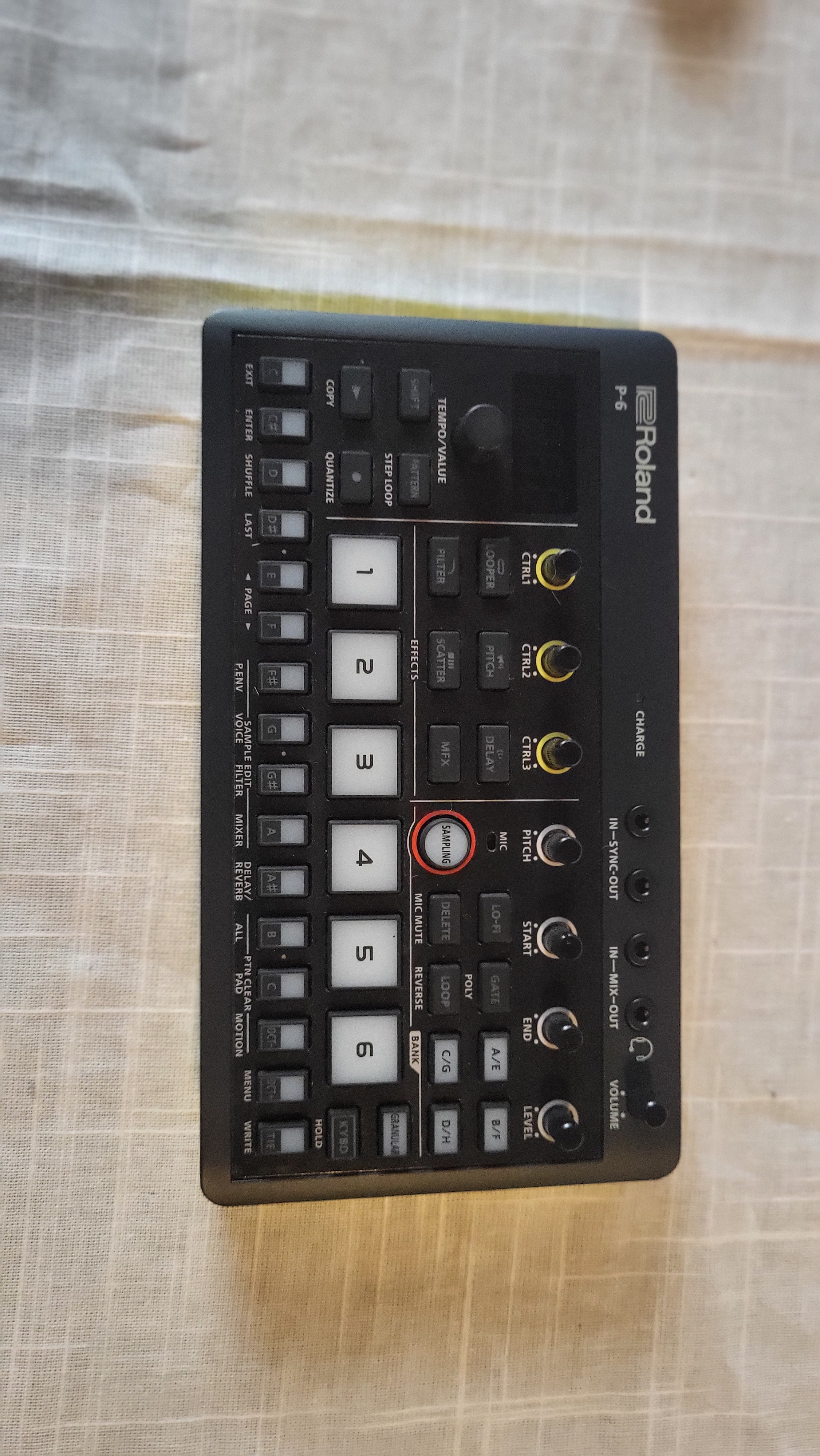 Vends Roland AIRA Compact P-6