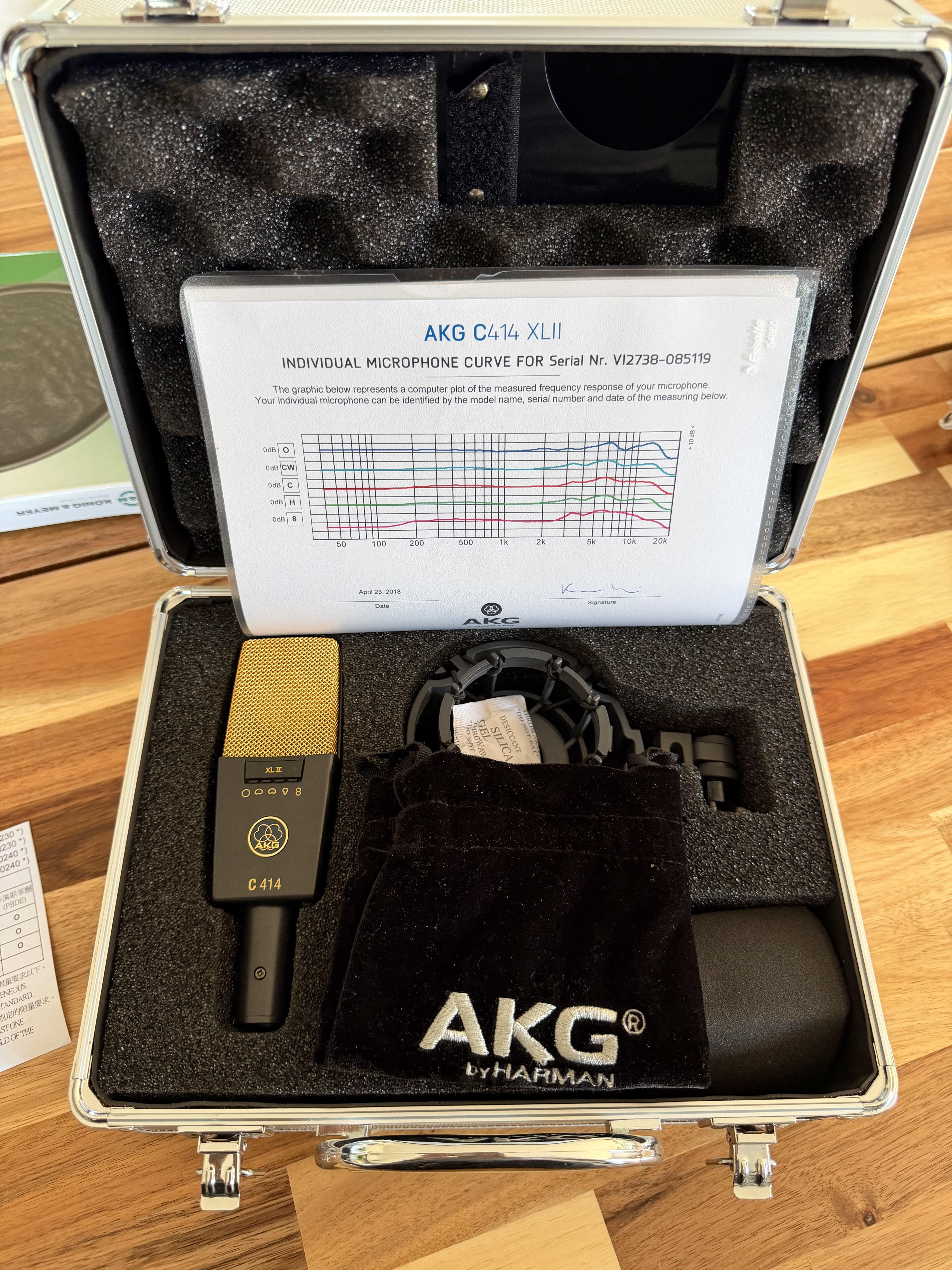 Vends AKG C414XLII + Boite + Facture