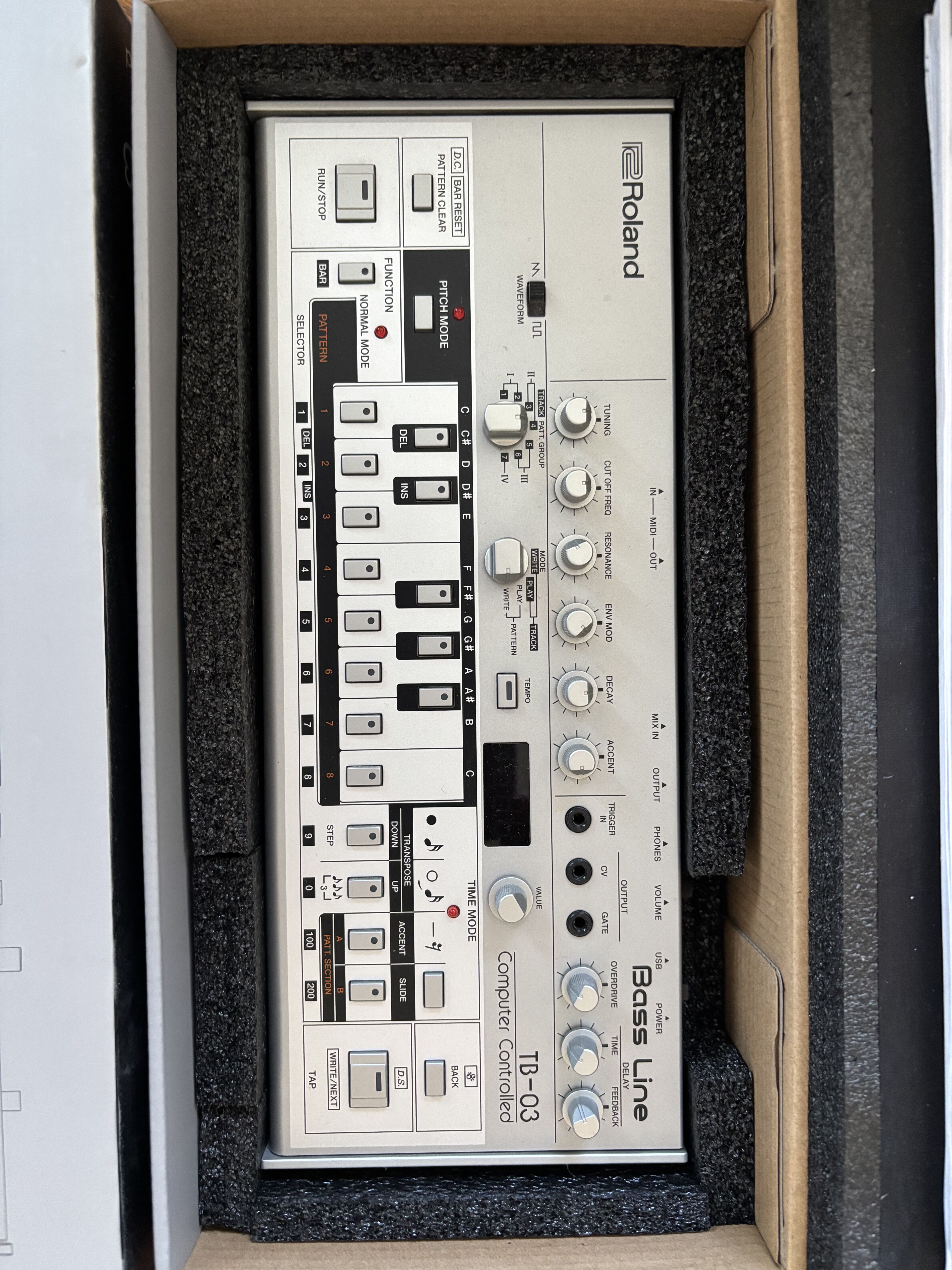 Roland TB03 comme neuve dans emballage