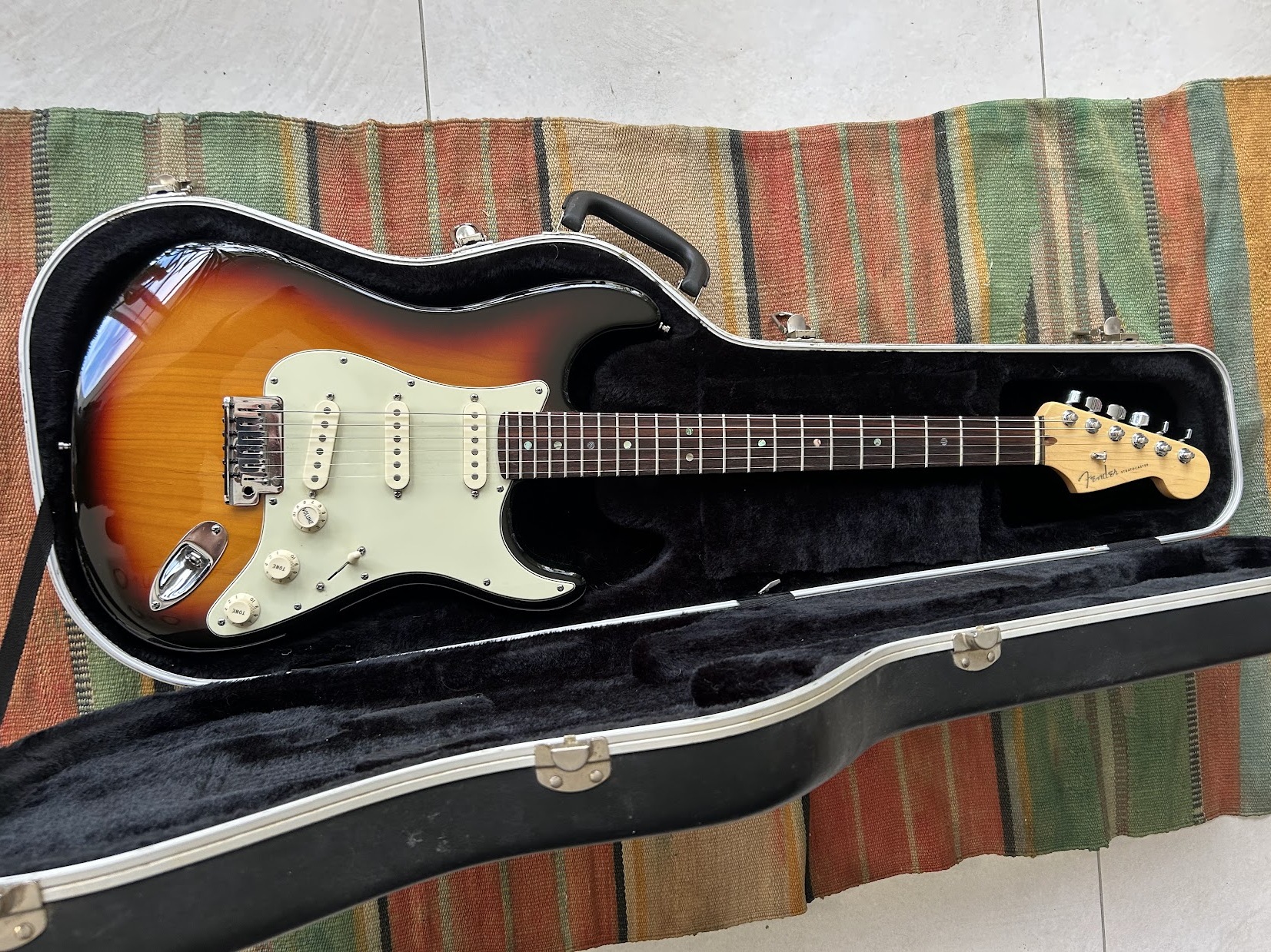 Fender Stratocaster US Deluxe 2005 état neuf