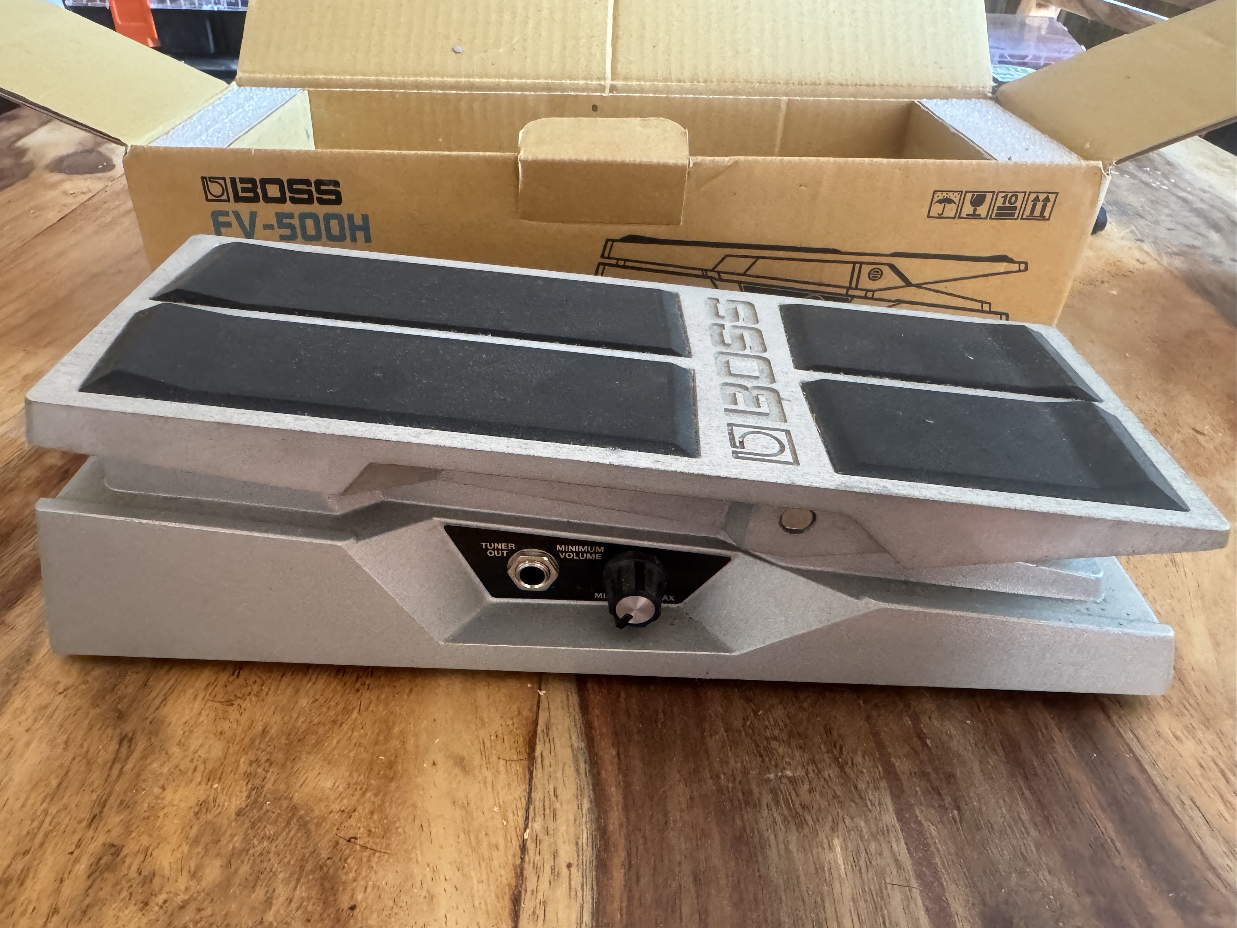 Pédale de volume Haute impédance Boss FV-500H