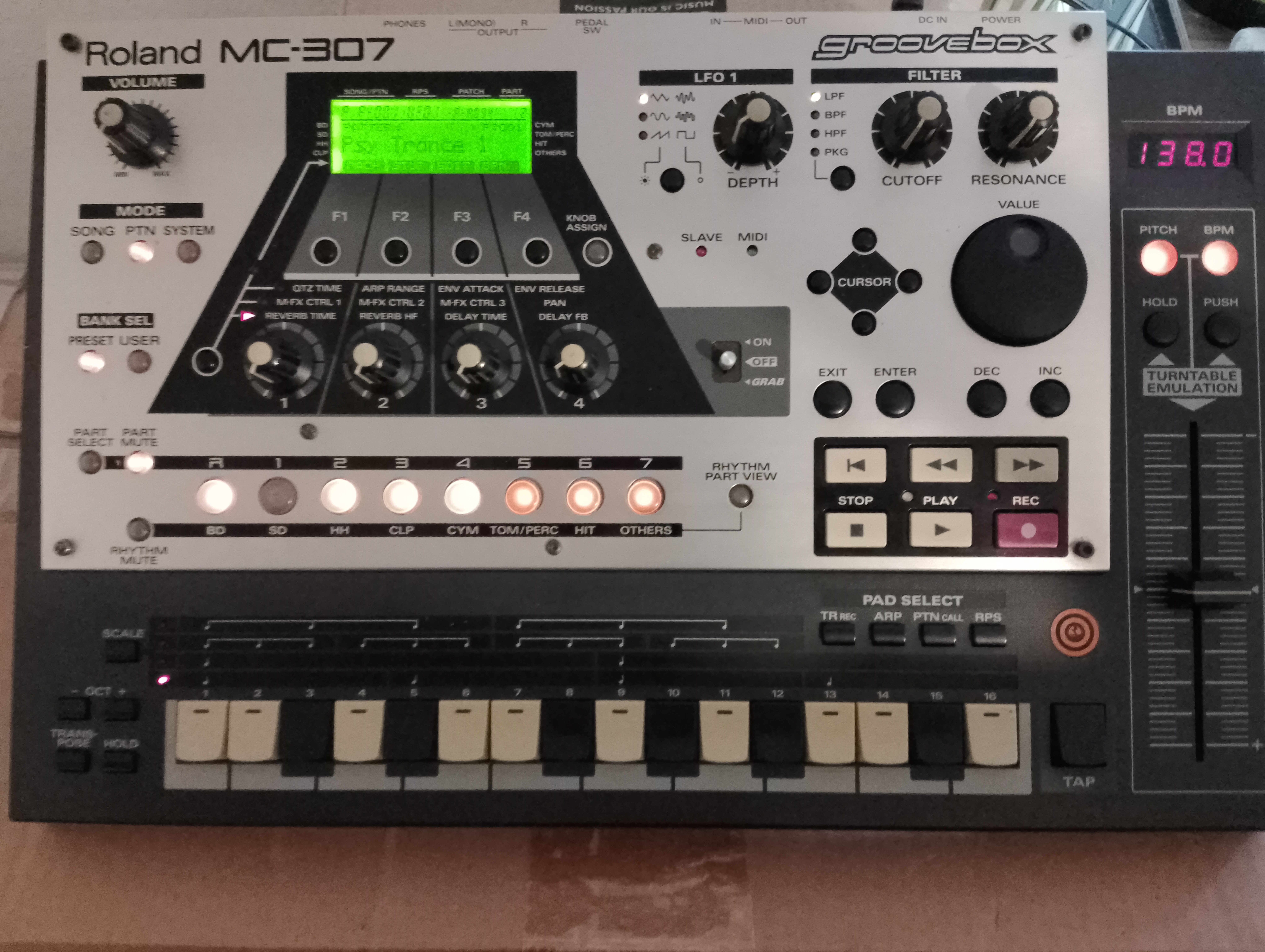 Roland MC-307 fonctionnelle