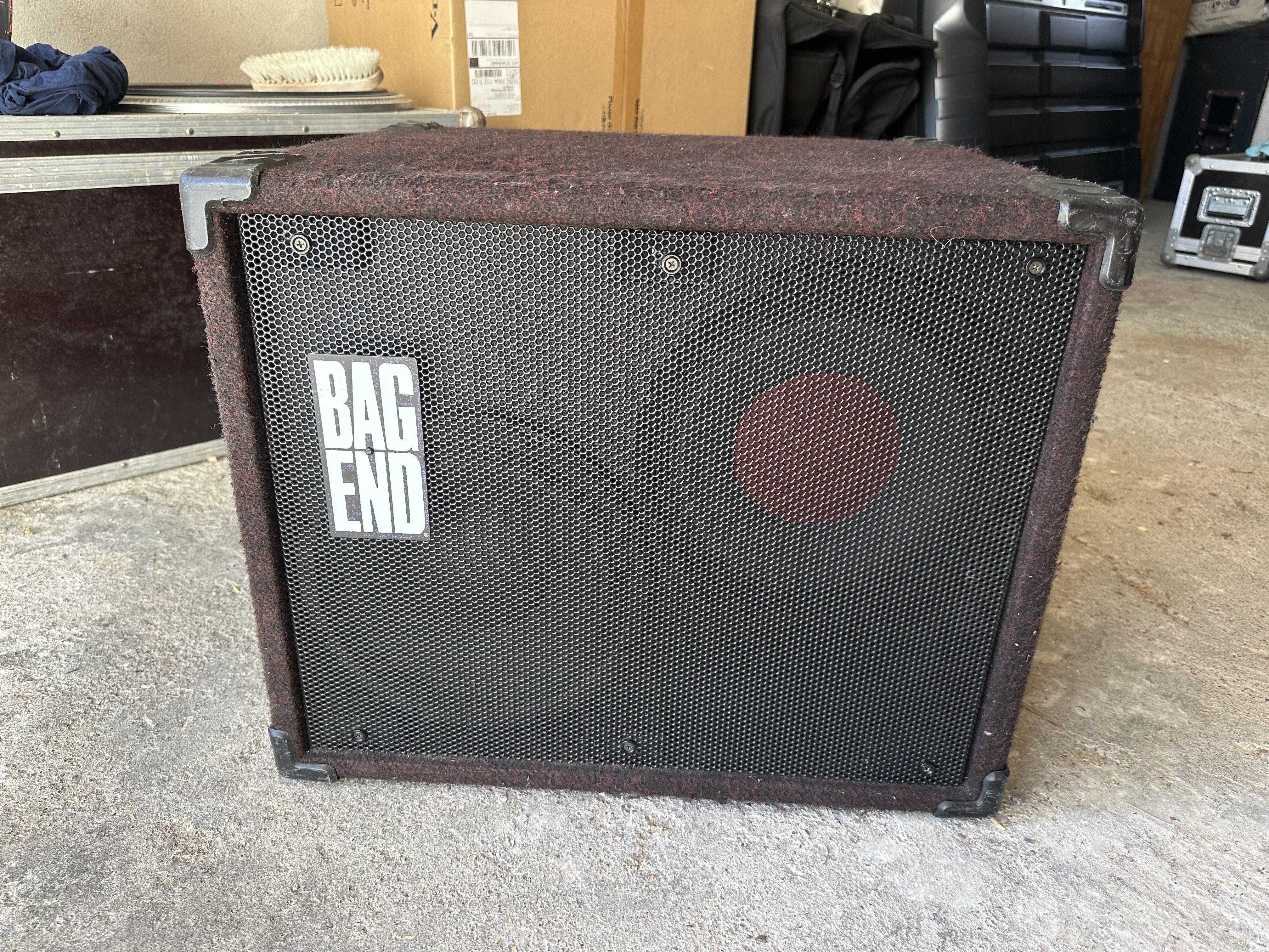 Vends Baffle Basse BAG END D10BX-D