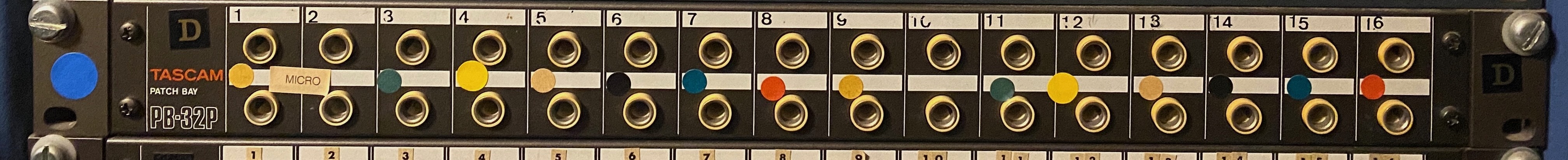 vends patch bay. Tascam PB32P