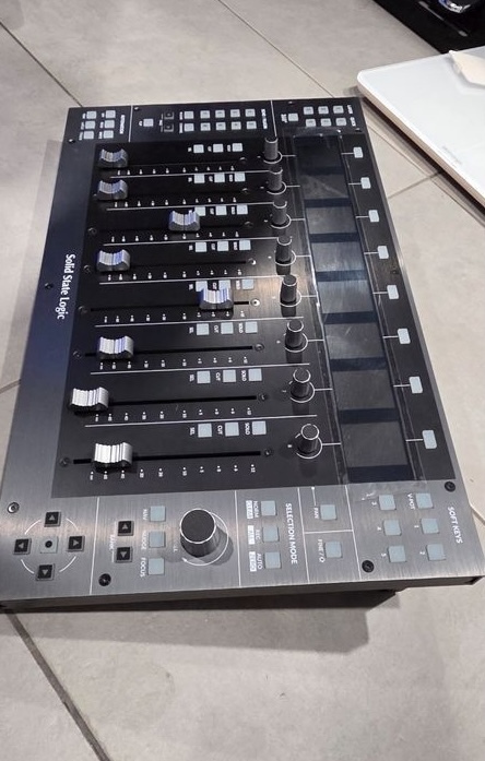 SSL UF8 (23079)