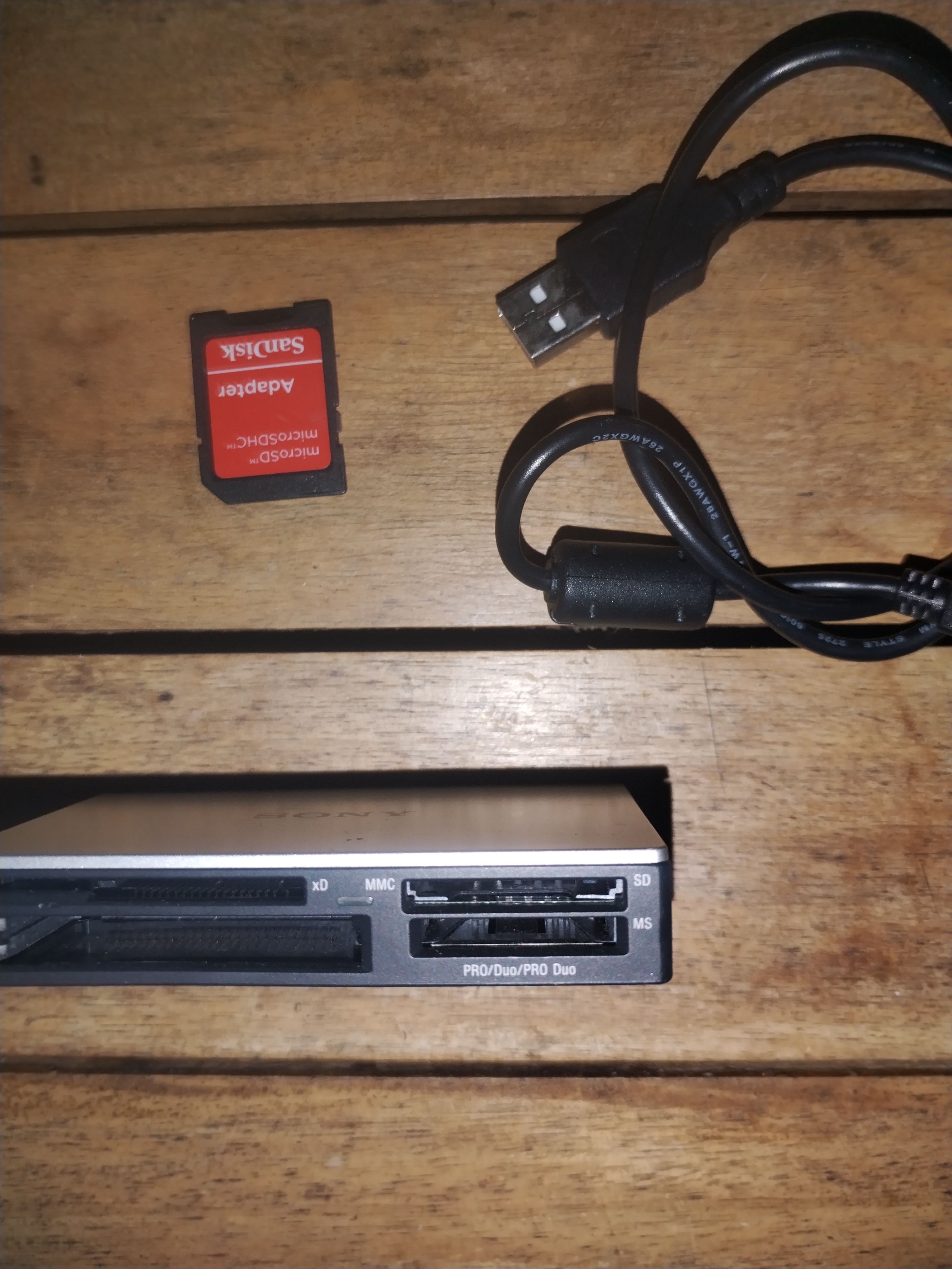 USB, carte SD-MicroSD, lecteur de cartes pour coversion fichiers