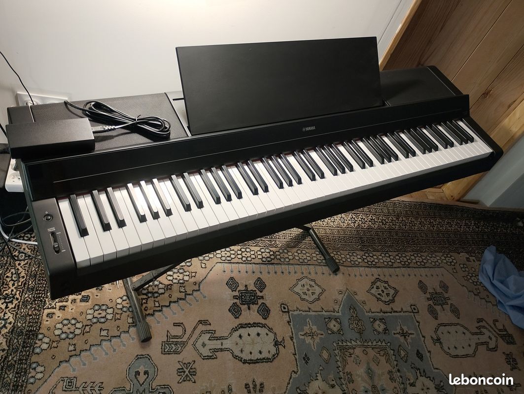 Piano numérique Yamaha P-S500