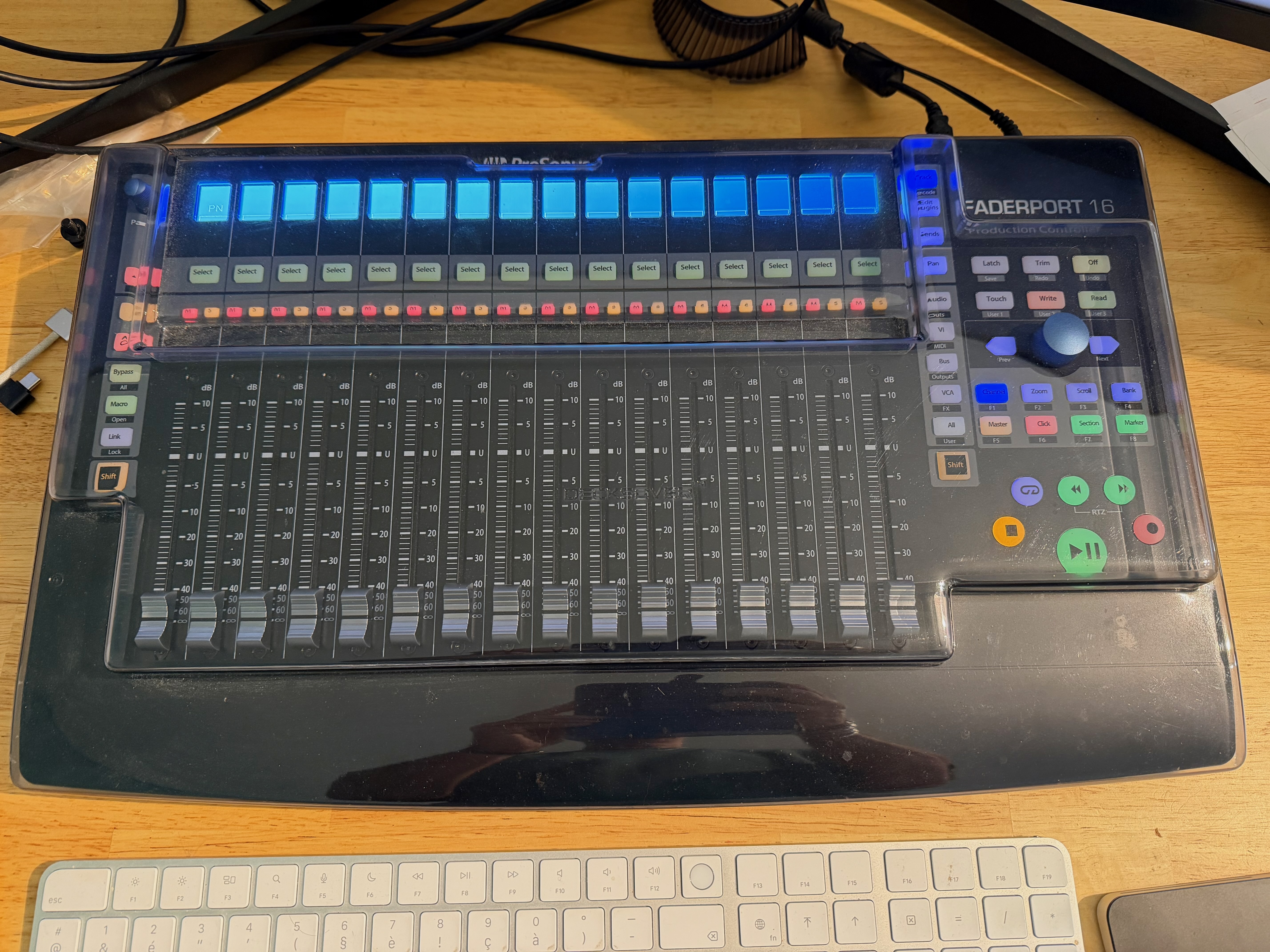 PreSonus Faderport 16 (41777)