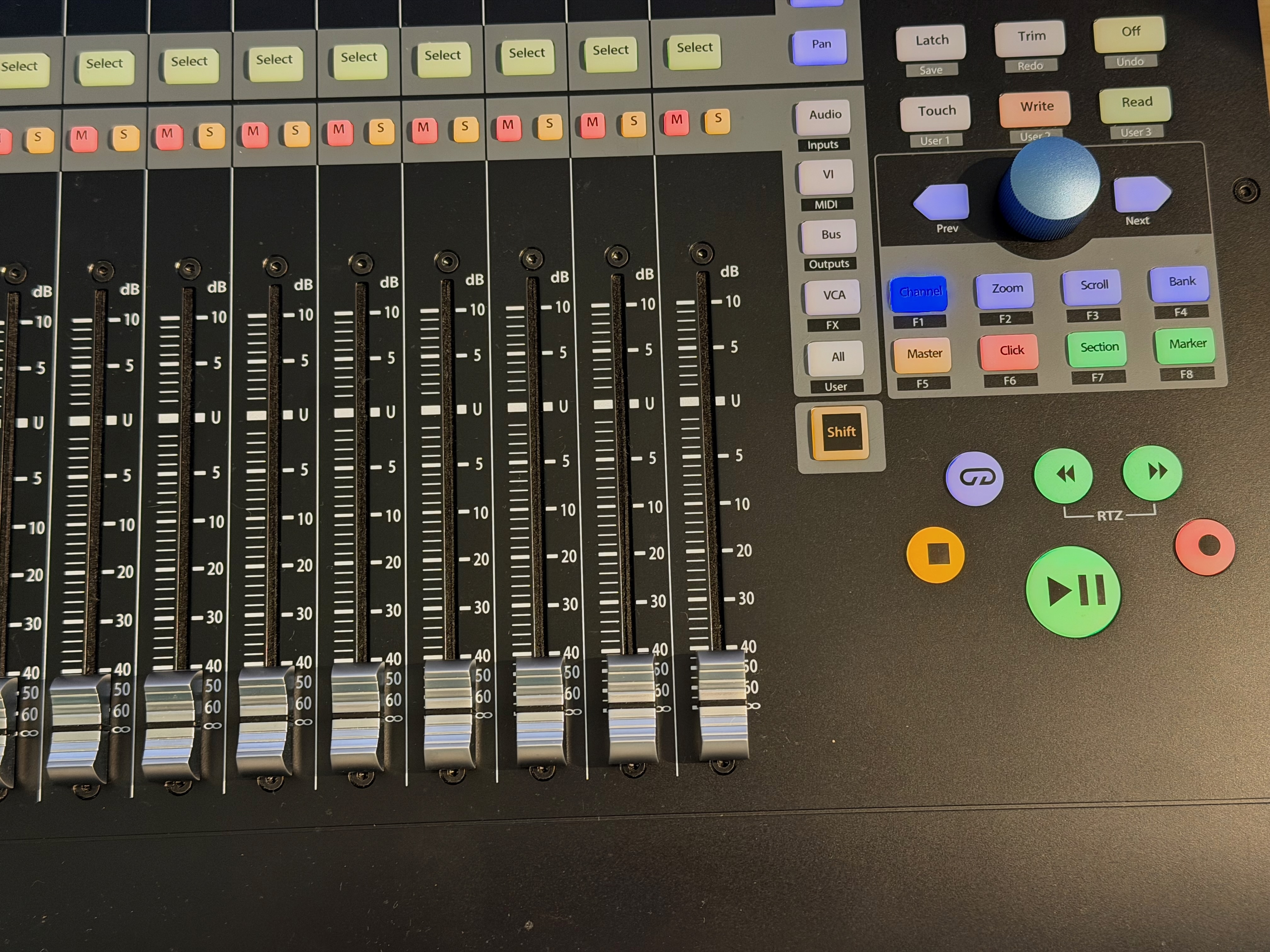 PreSonus Faderport 16 (81276)
