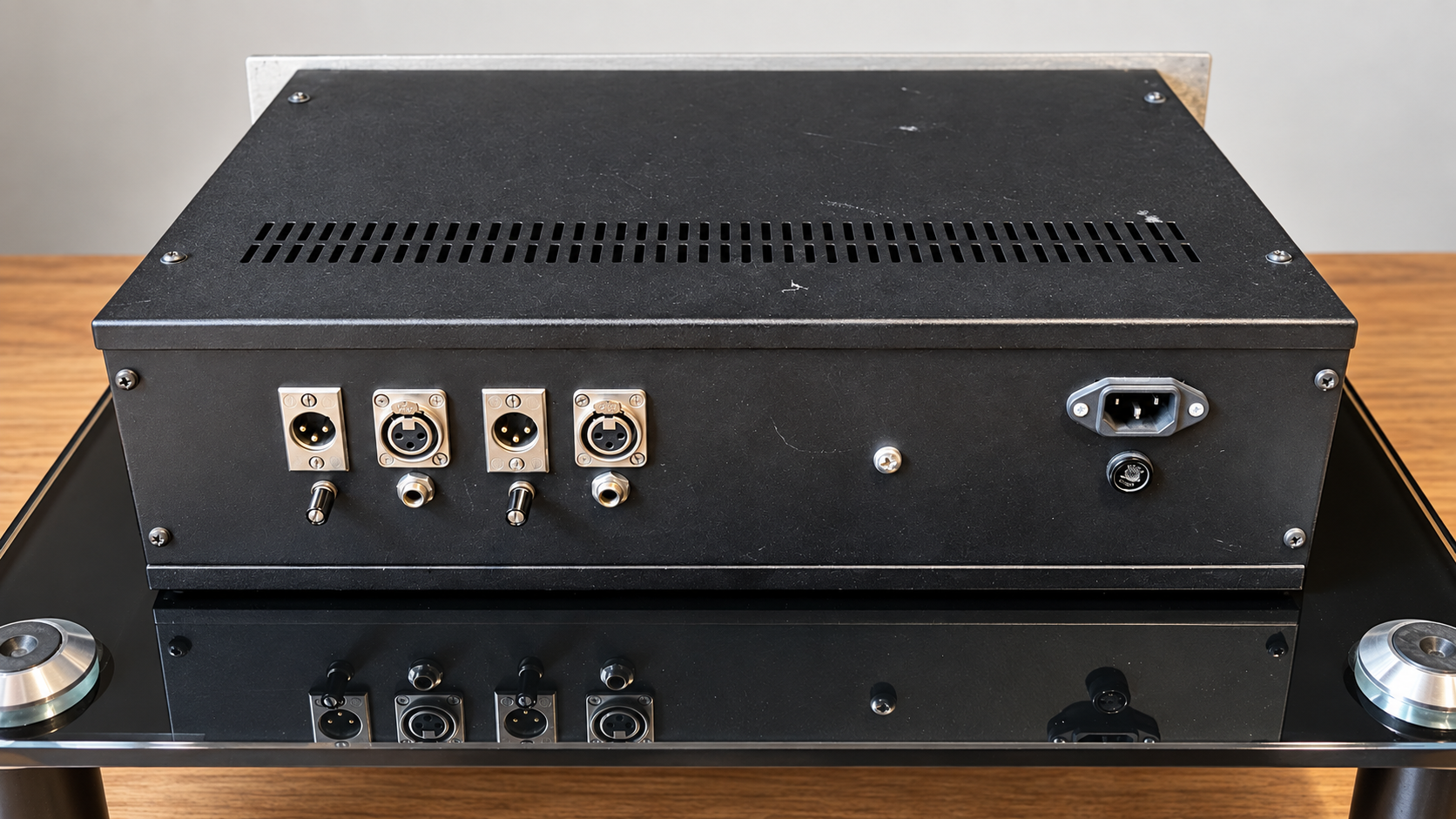 Paire Girardin AM120 vintage rackées – Préamplis / EQ – 48 V