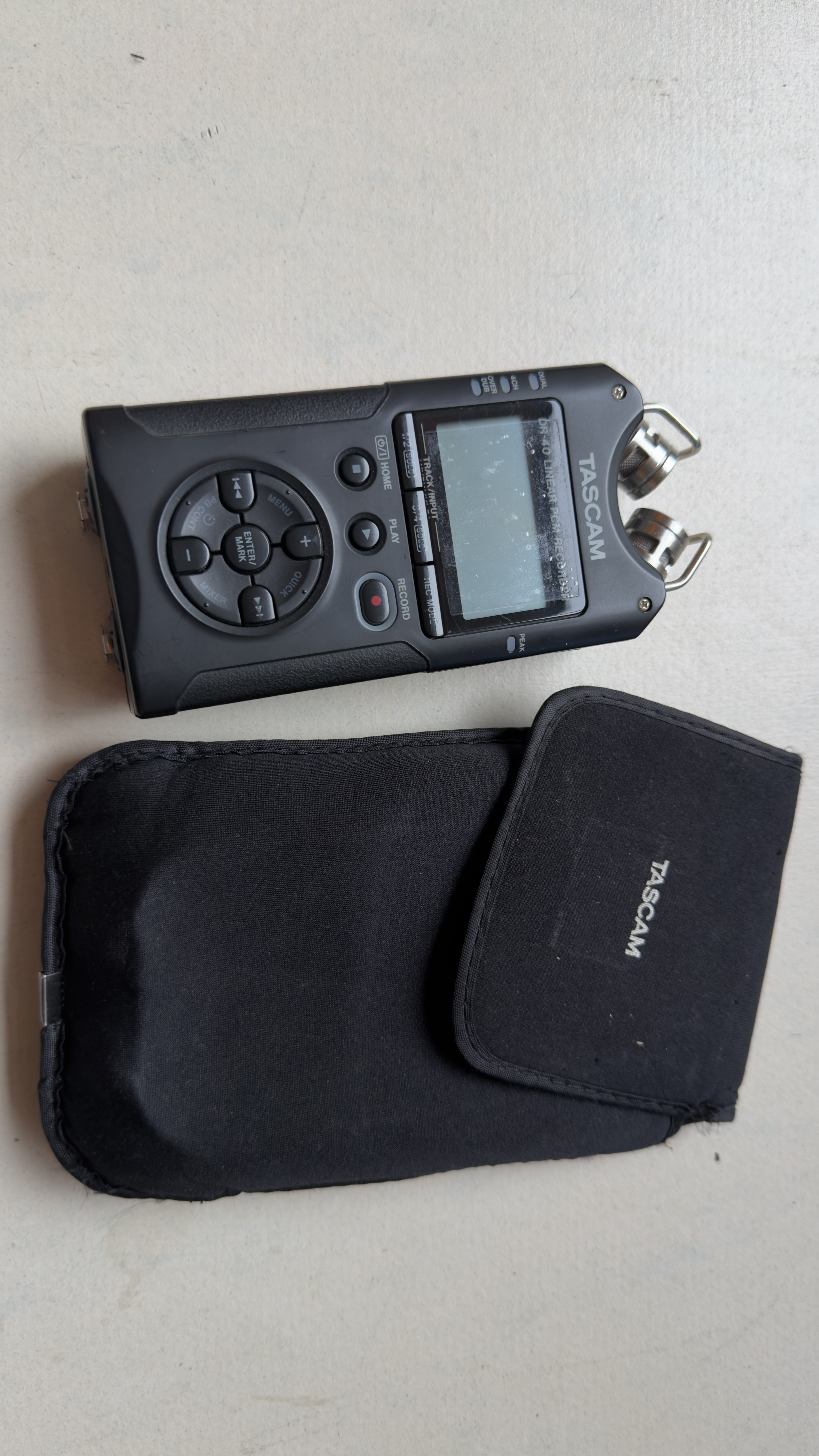 TASCAM DR-40 - enregistreur