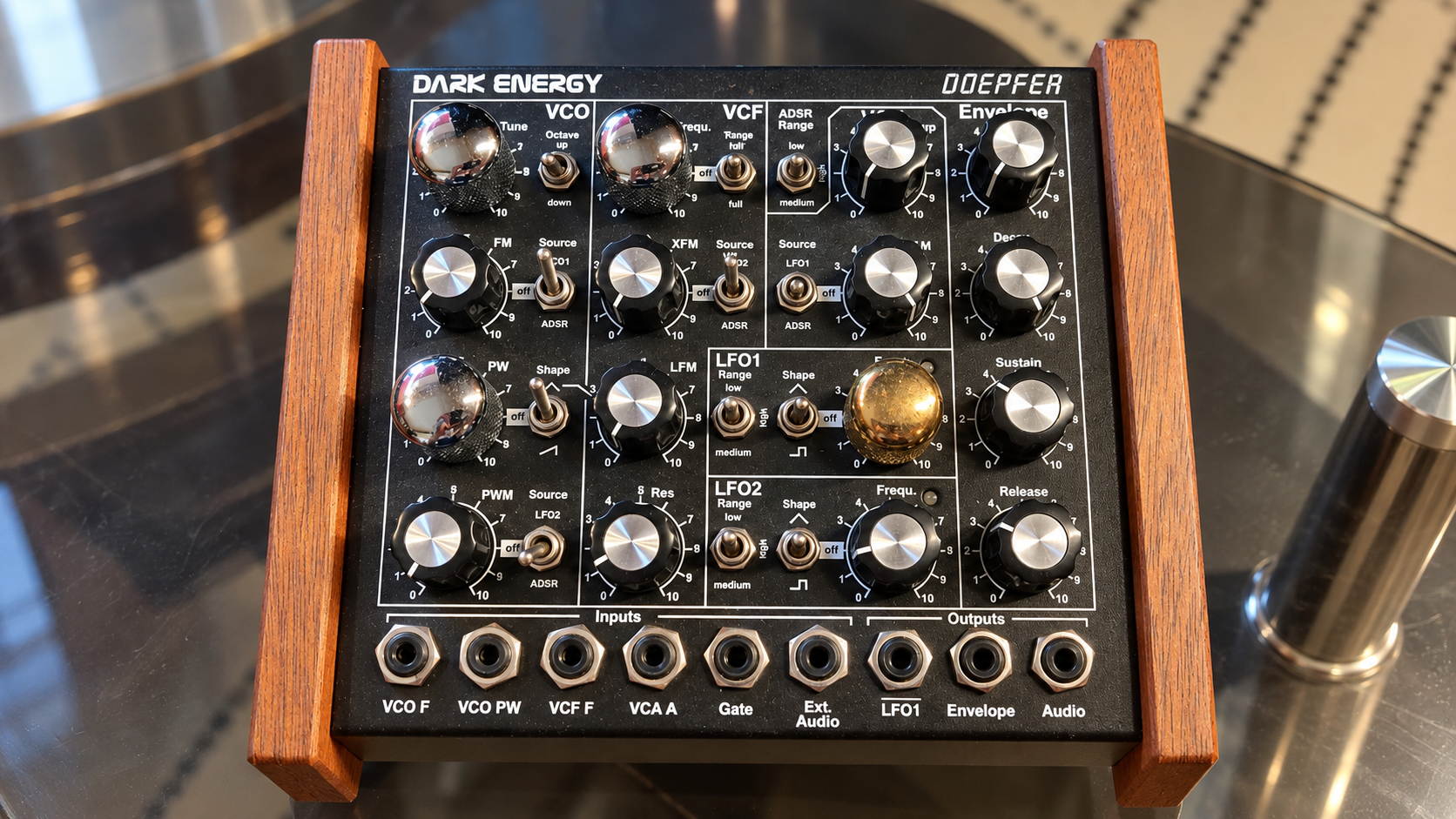 Doepfer Dark Energy Mk I CEM3394 + boîte + alimentation + câbles patch