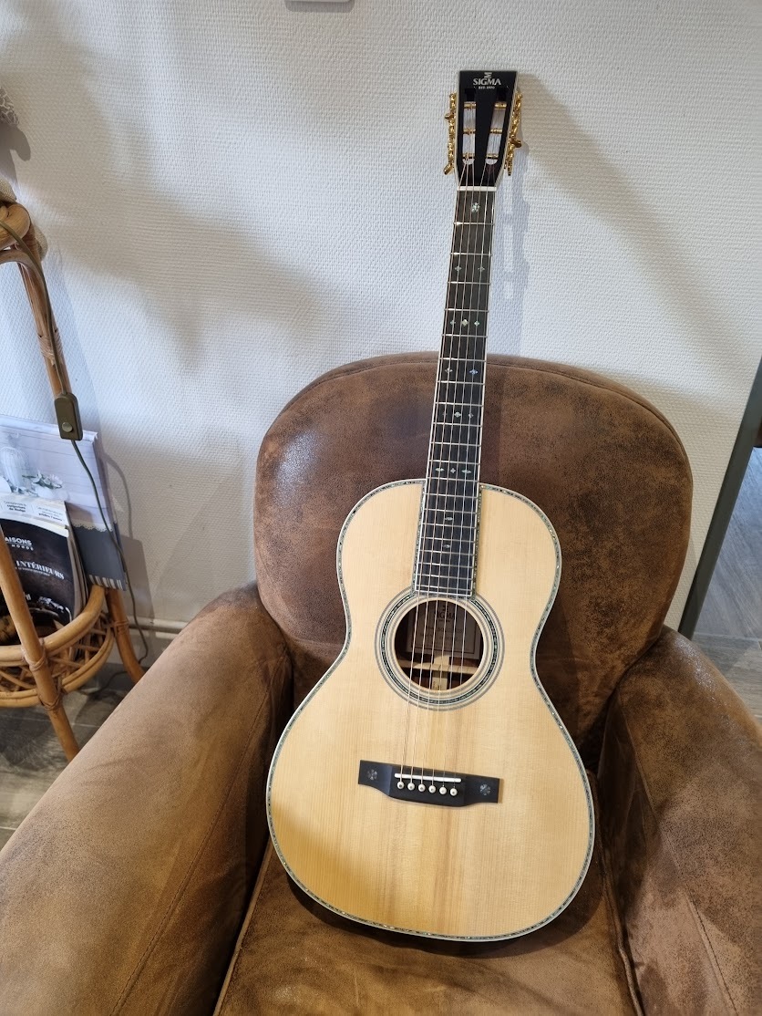 Guitare folk Sigma S00R-42S Etat neuf