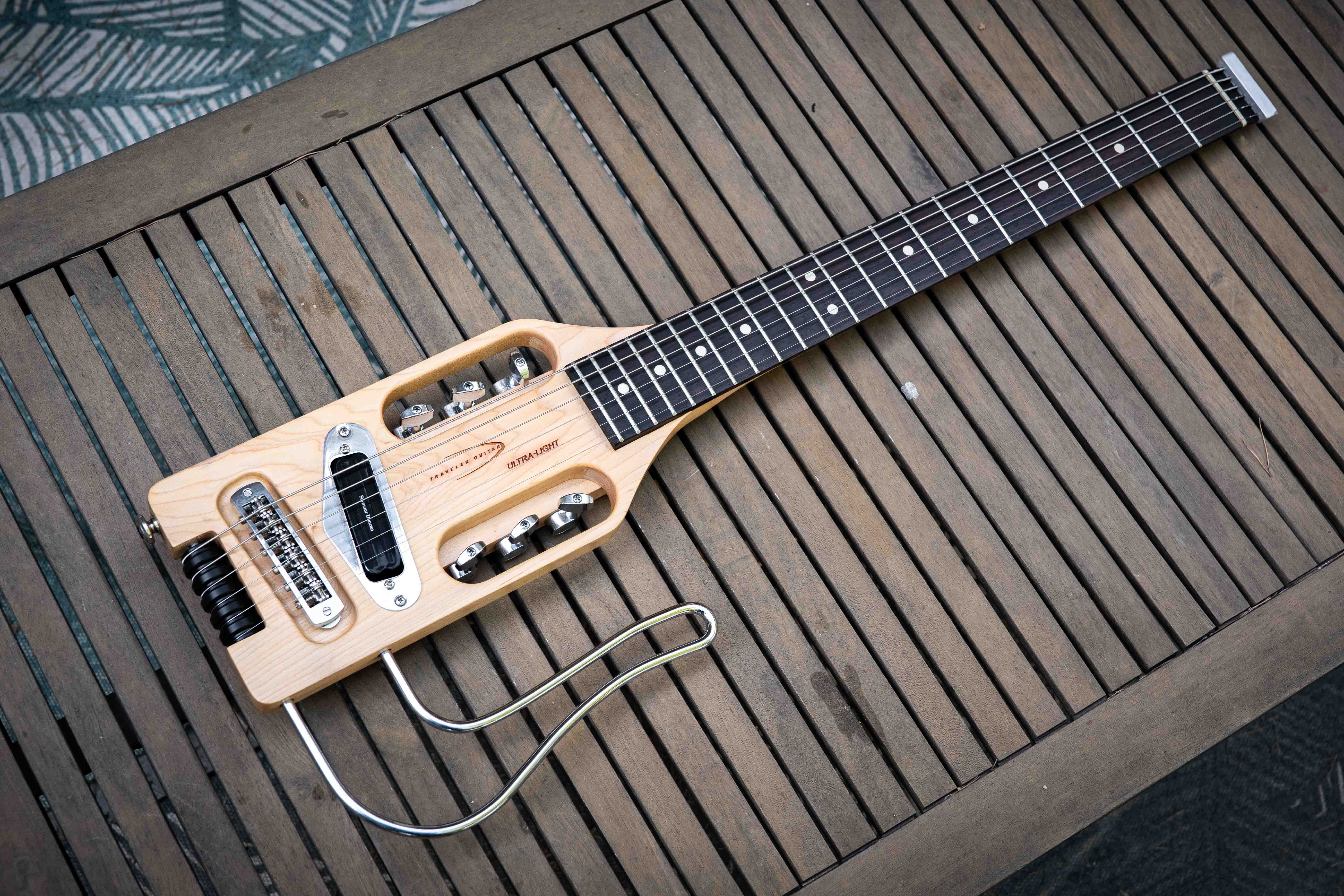 TRAVELER GUITAR Ultra-light Electric - Seymour Duncan Hot Rails