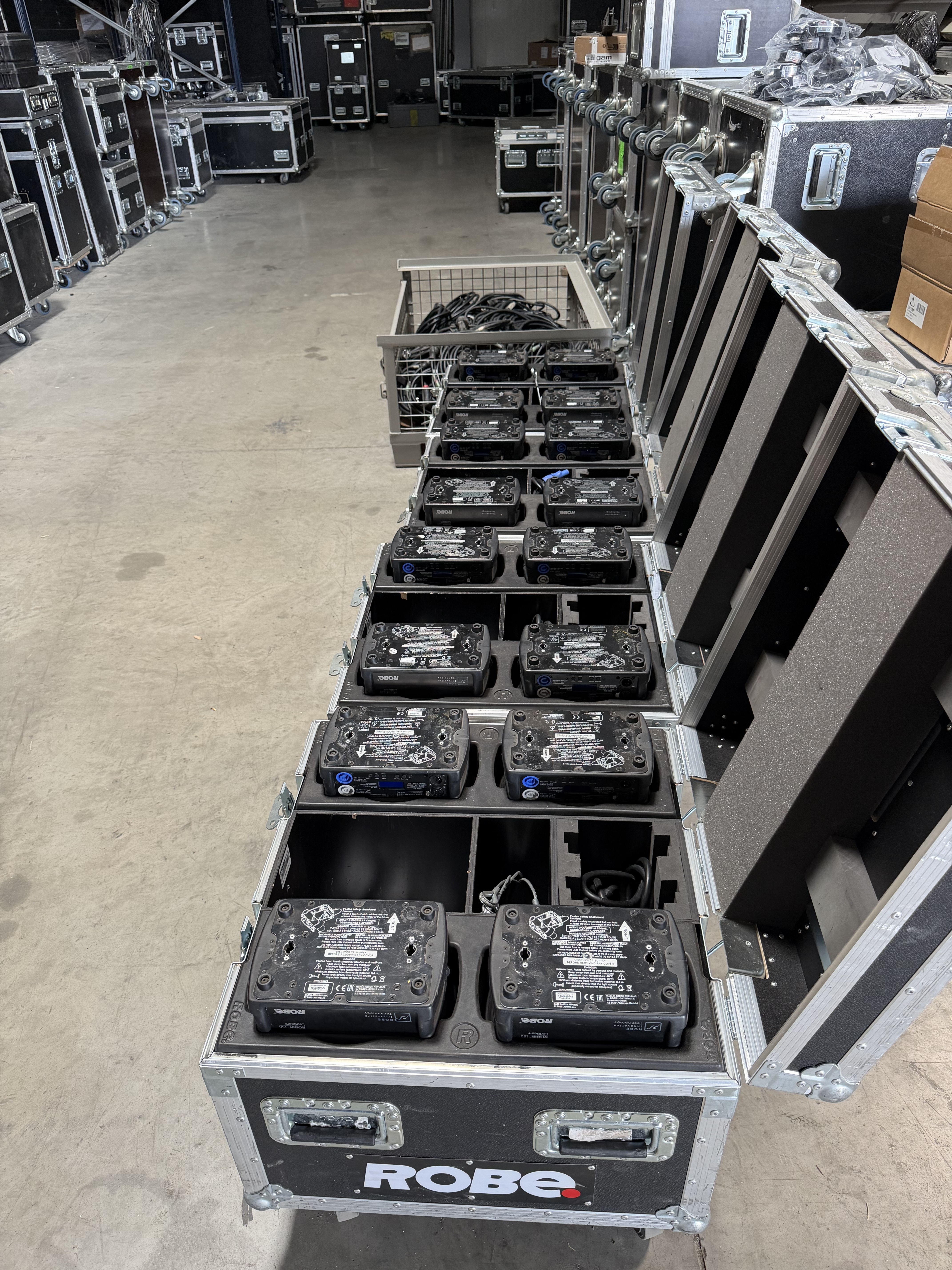 Robe Lighting LEDBeam 150 (50777)