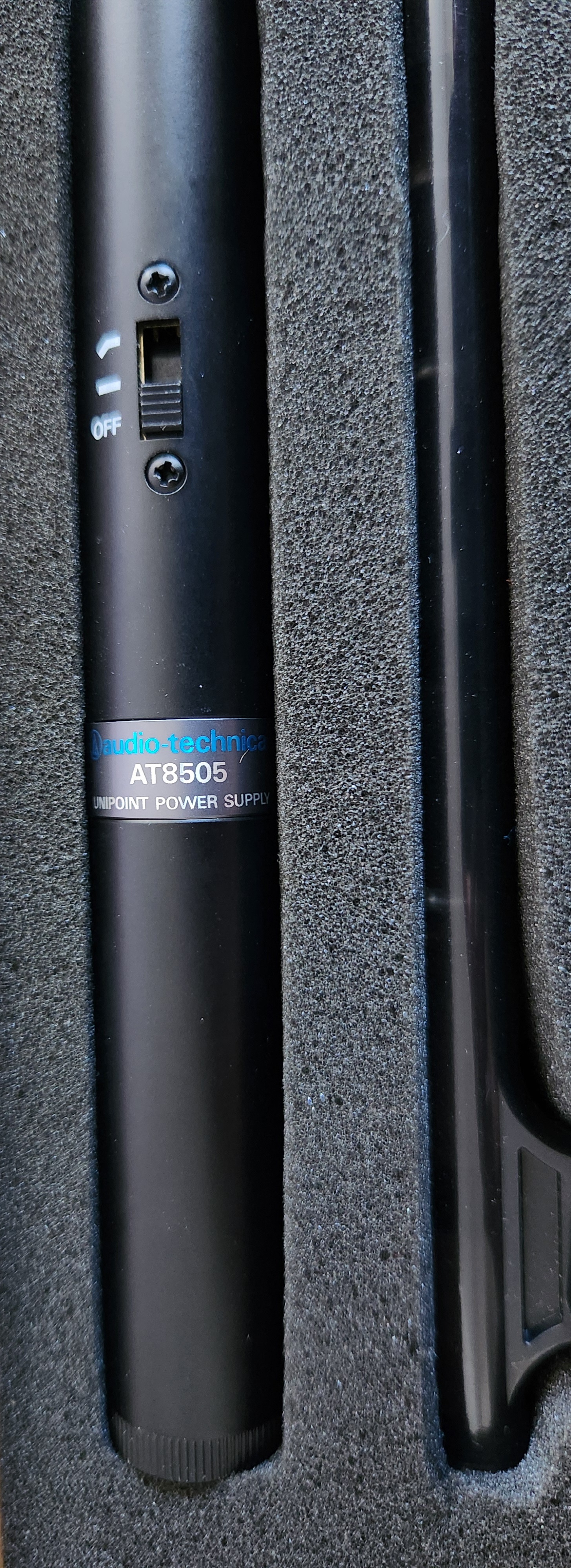 AT 853 02