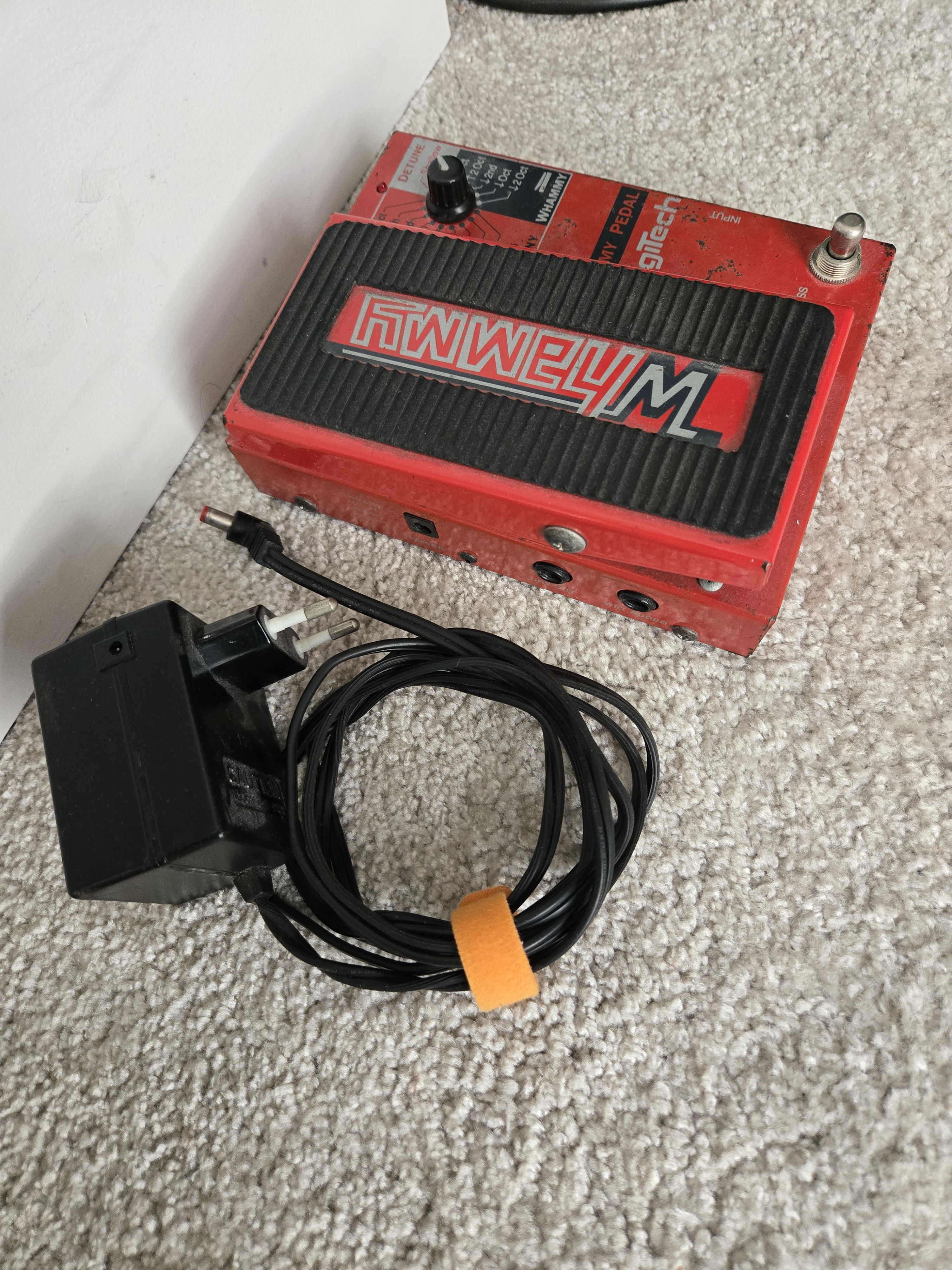 Vends DigiTech vintage Whammy WH1 & alim