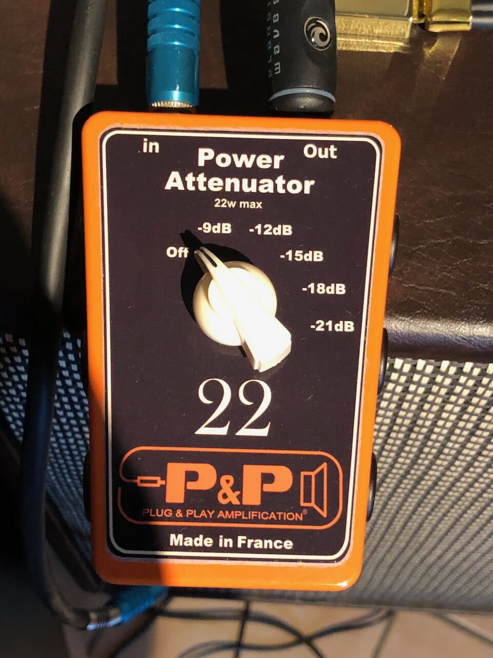 Plug and Play Power Attenuator 22 16 ohms