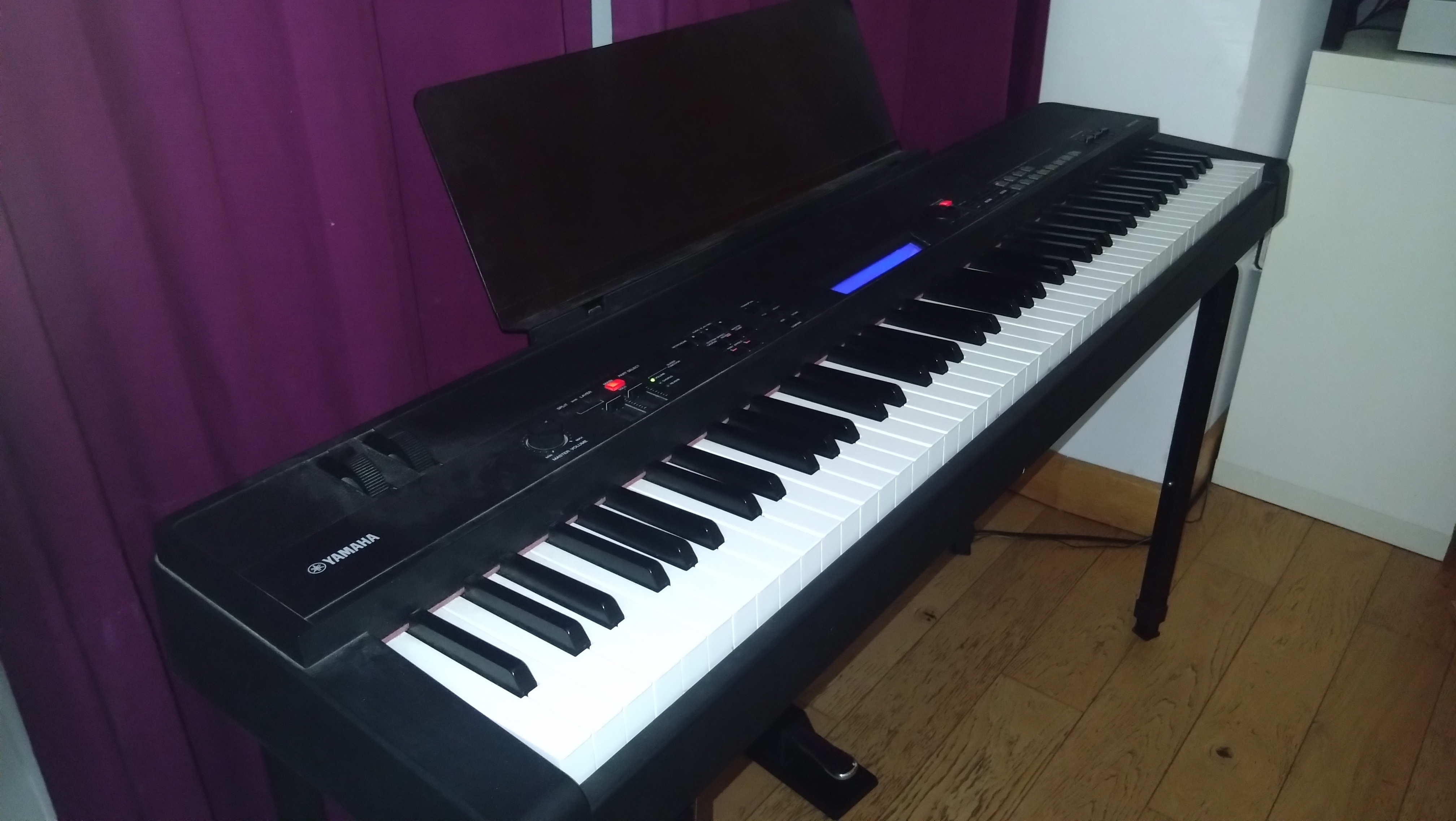Vends clavier de scène Yamaha CP40 stage