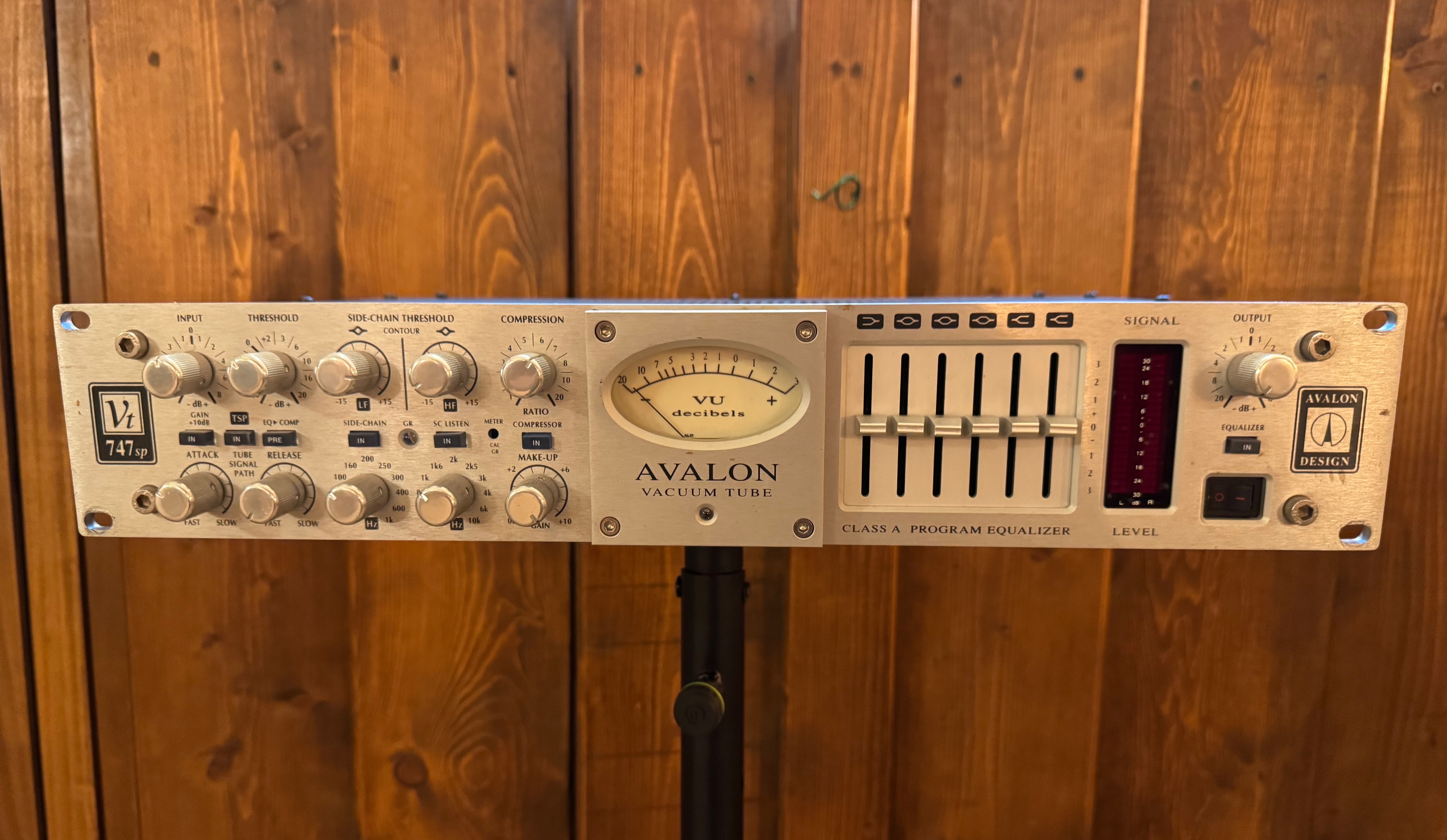 Vends Avalon 747