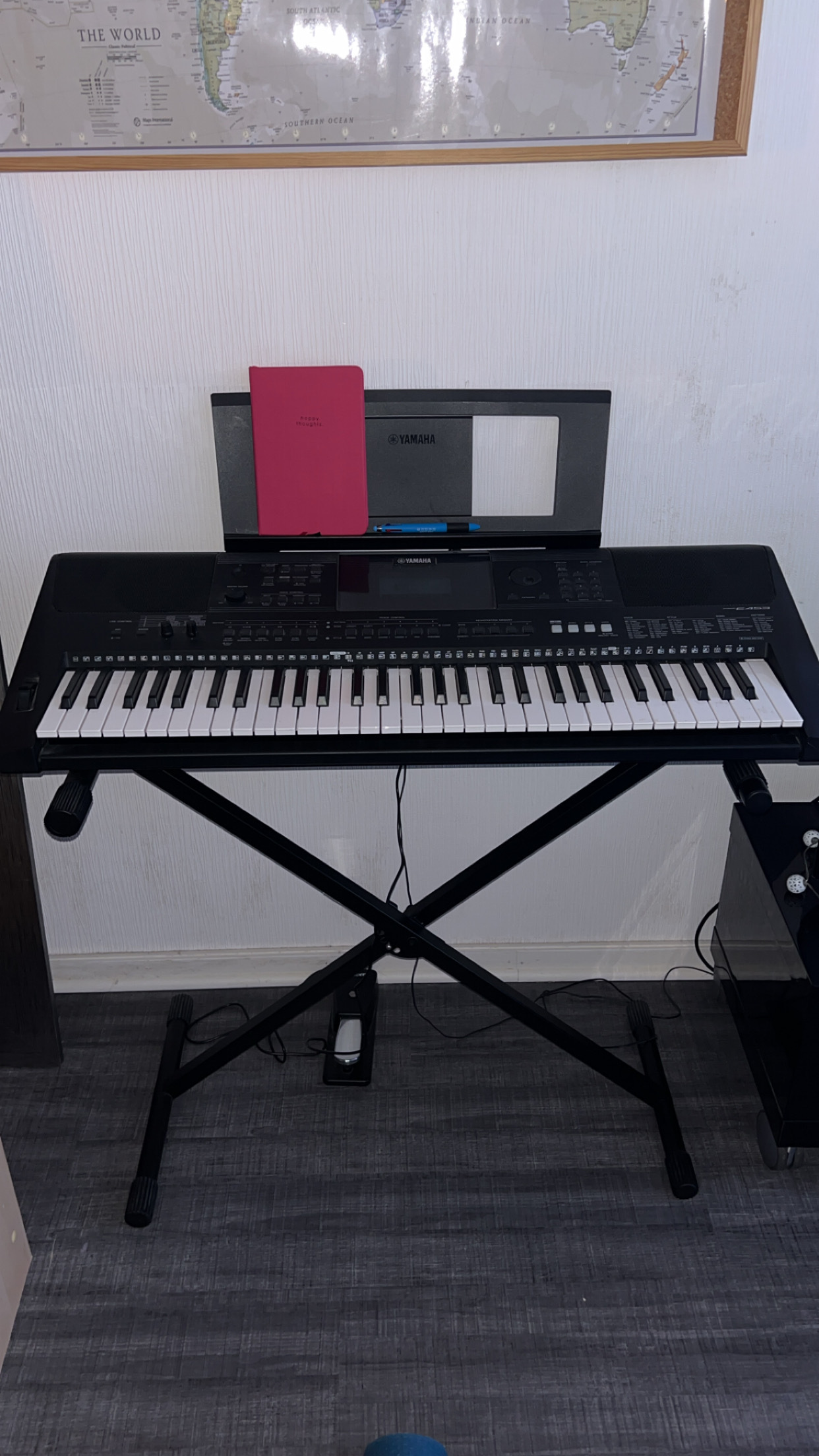 Yamaha PSR‑E453 + pied + pédale – Très bon état