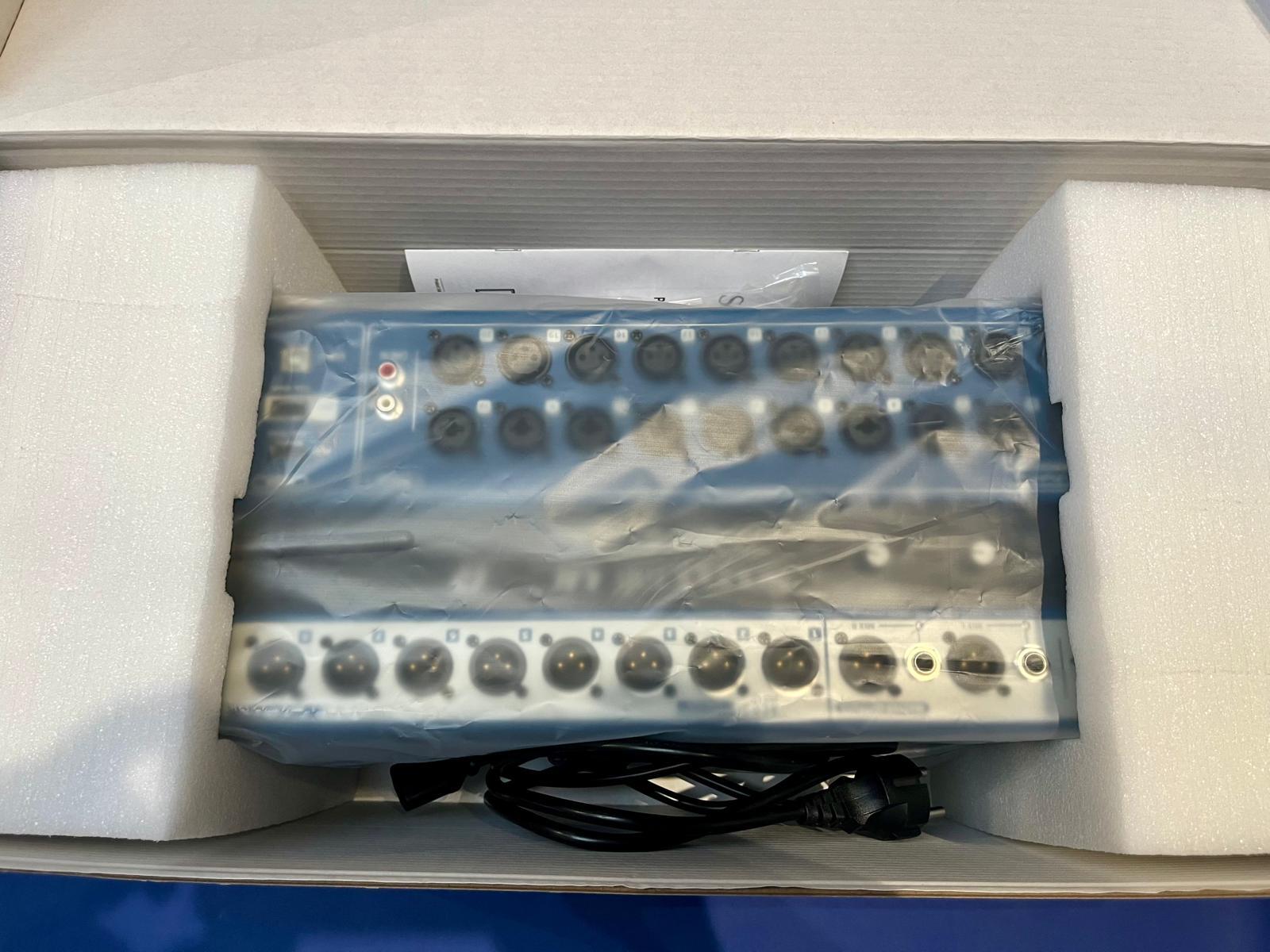 Soundcraft Ui24R (44126)