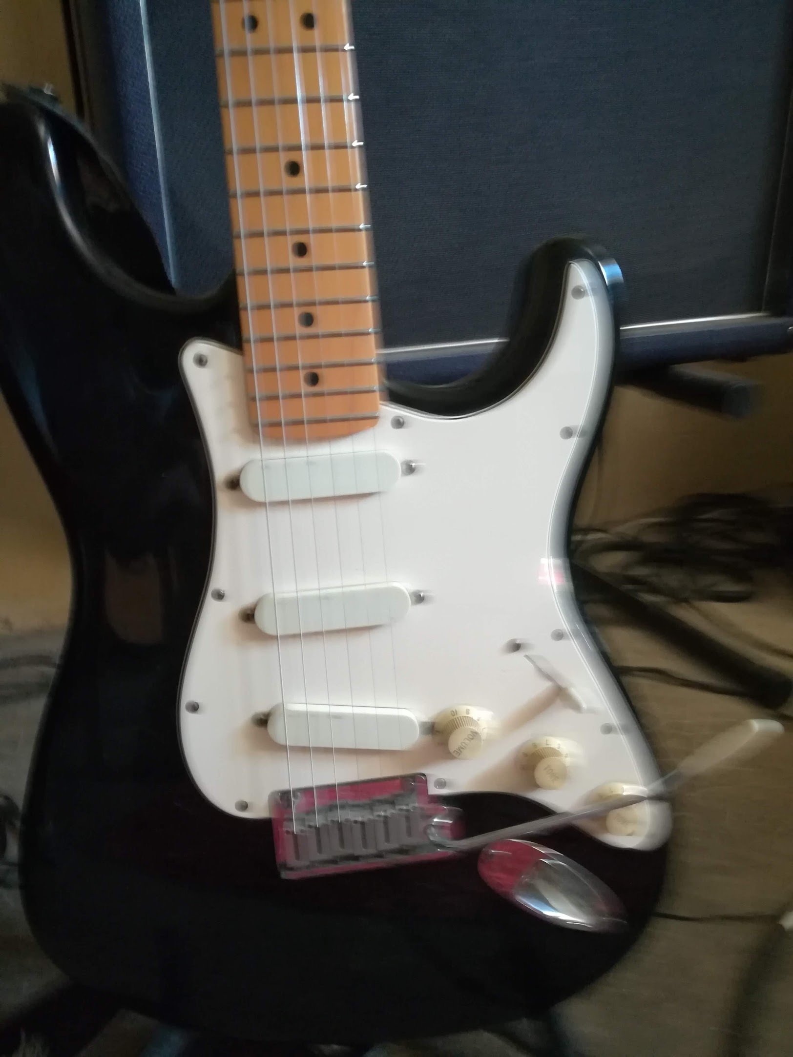 Vend Fender strat plus, frettes neuves