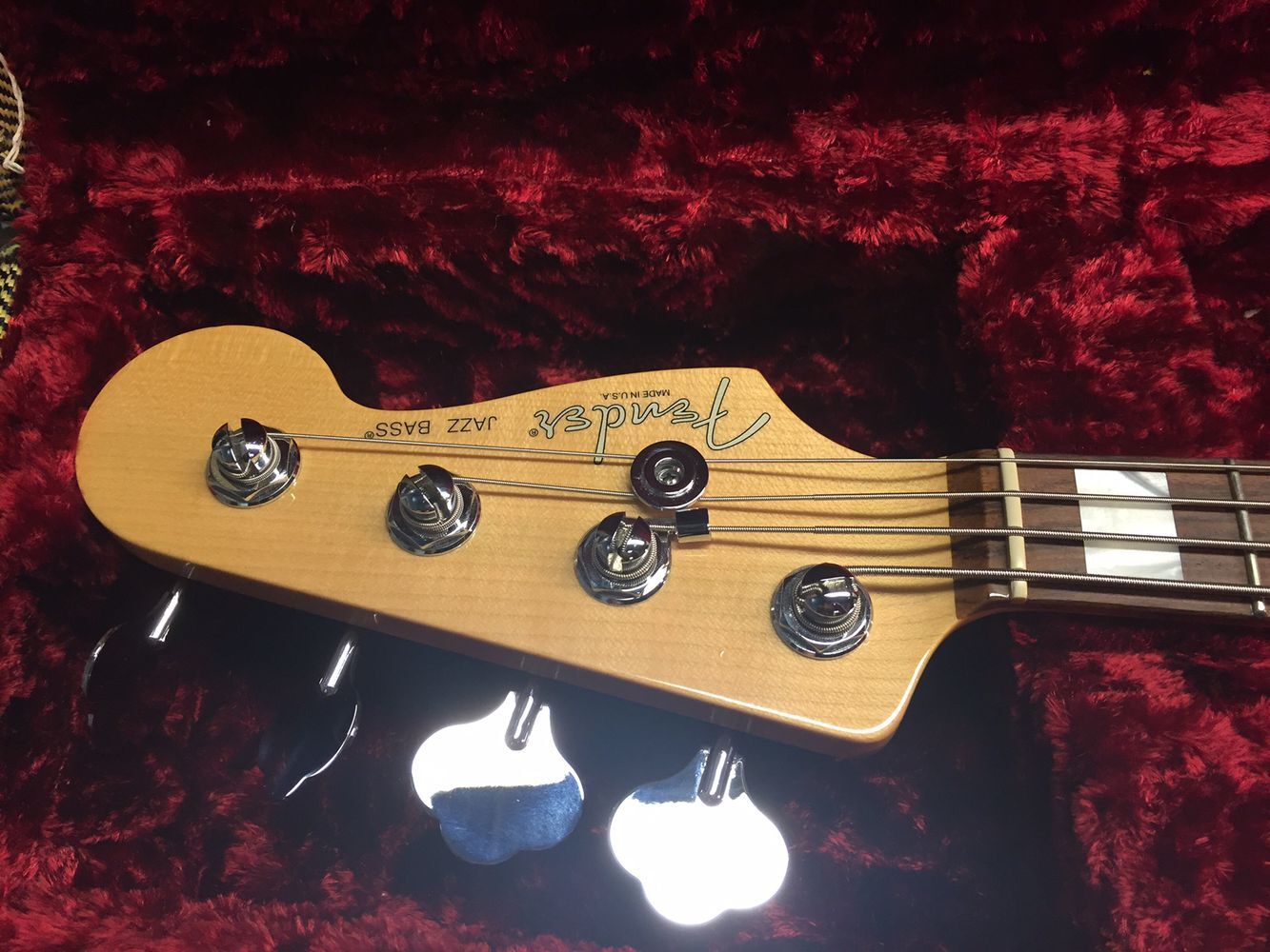 fender-jazzbass-select-3