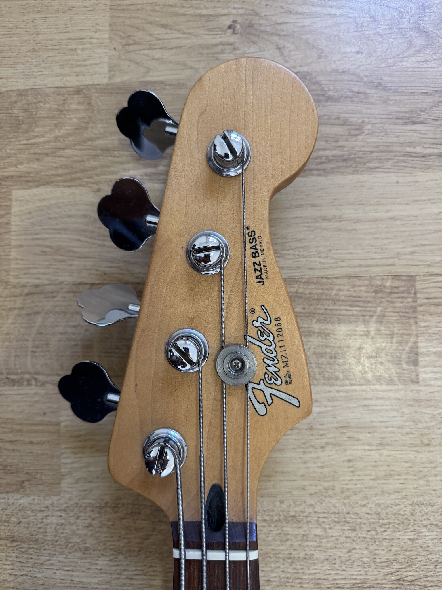 Fender Standard Jazz Bass (1990-2005) (86536)