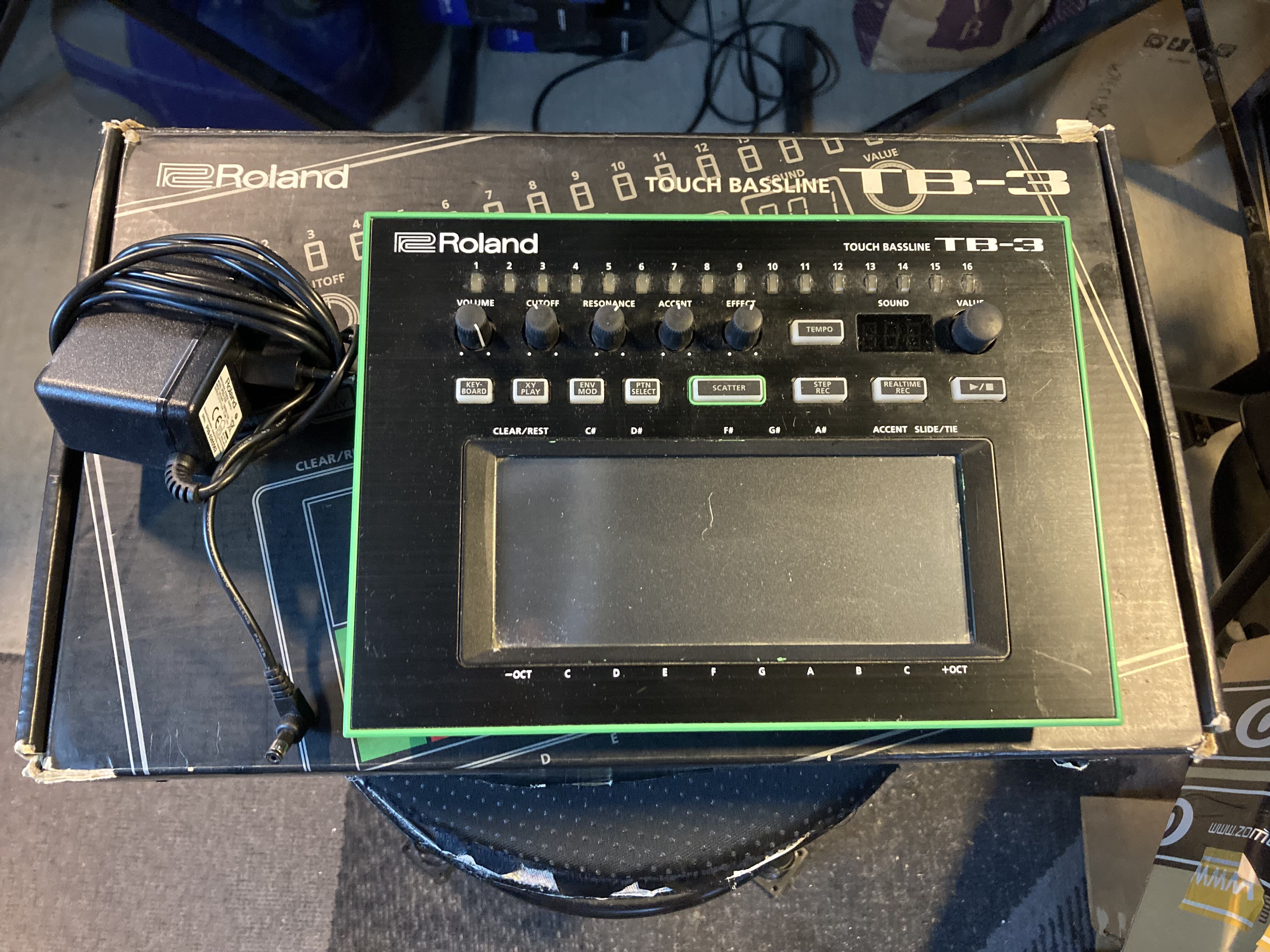 Vends Roland TB-3
