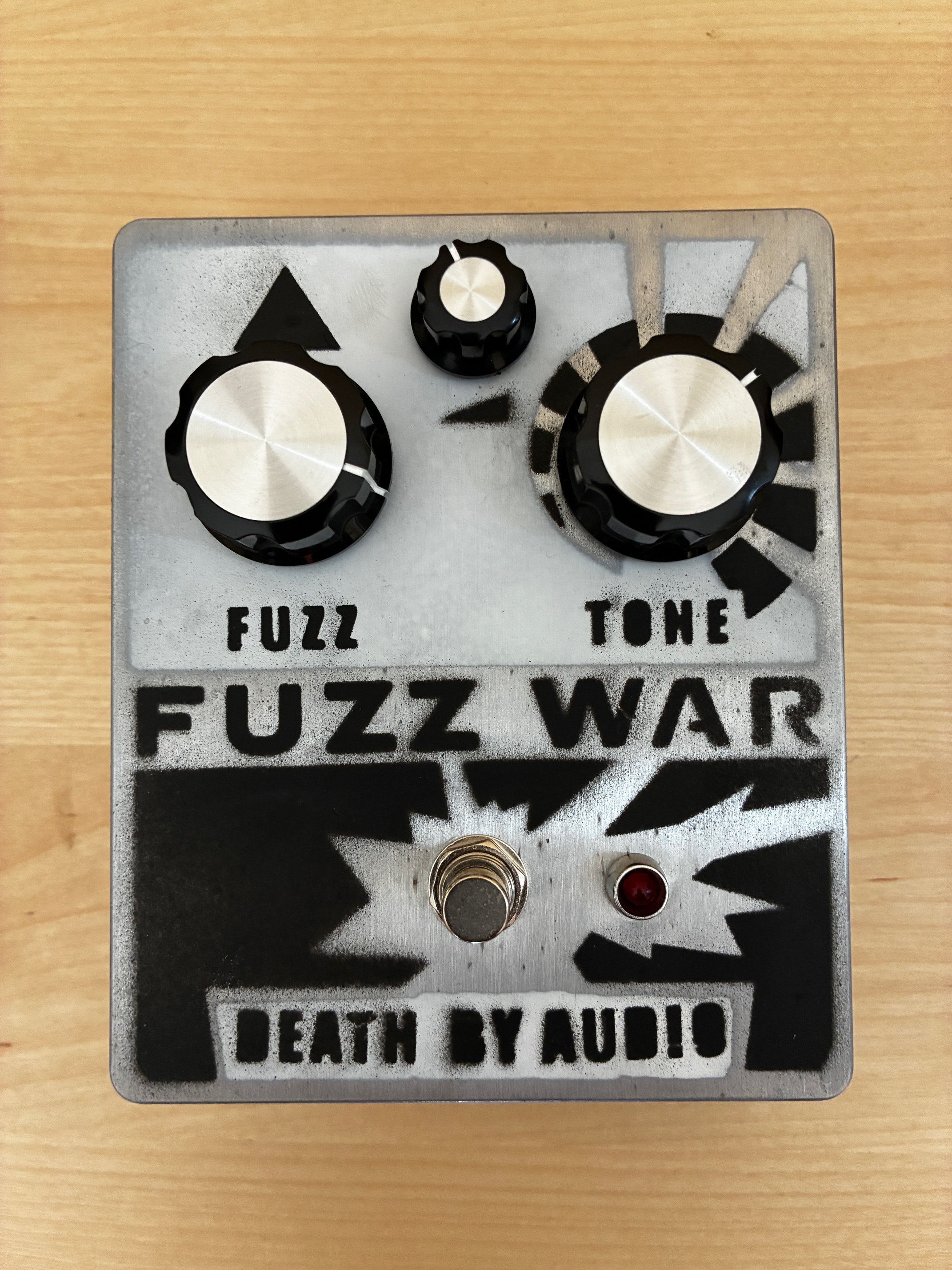 Vends Fuzz War Neuve