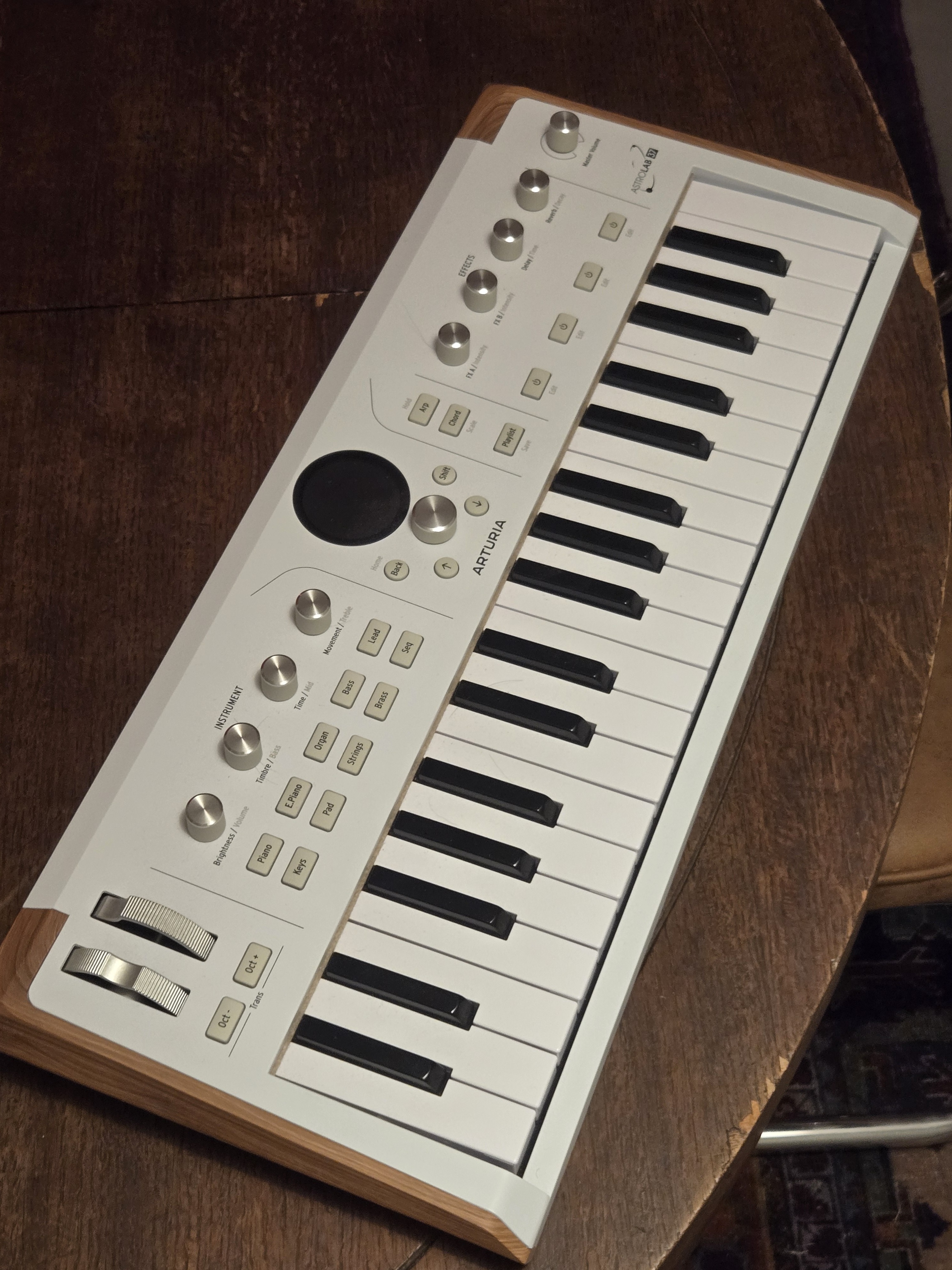 Vends Arturia d'AstroLab 37