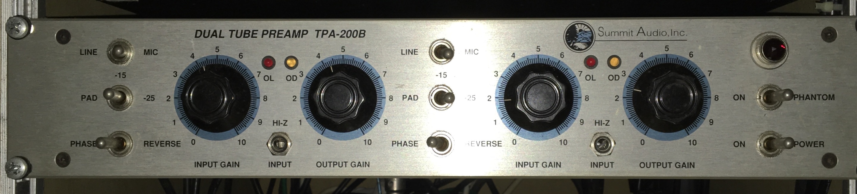 SUMMIT  200B      PREAMP  LAMPES / TRANSISTORES