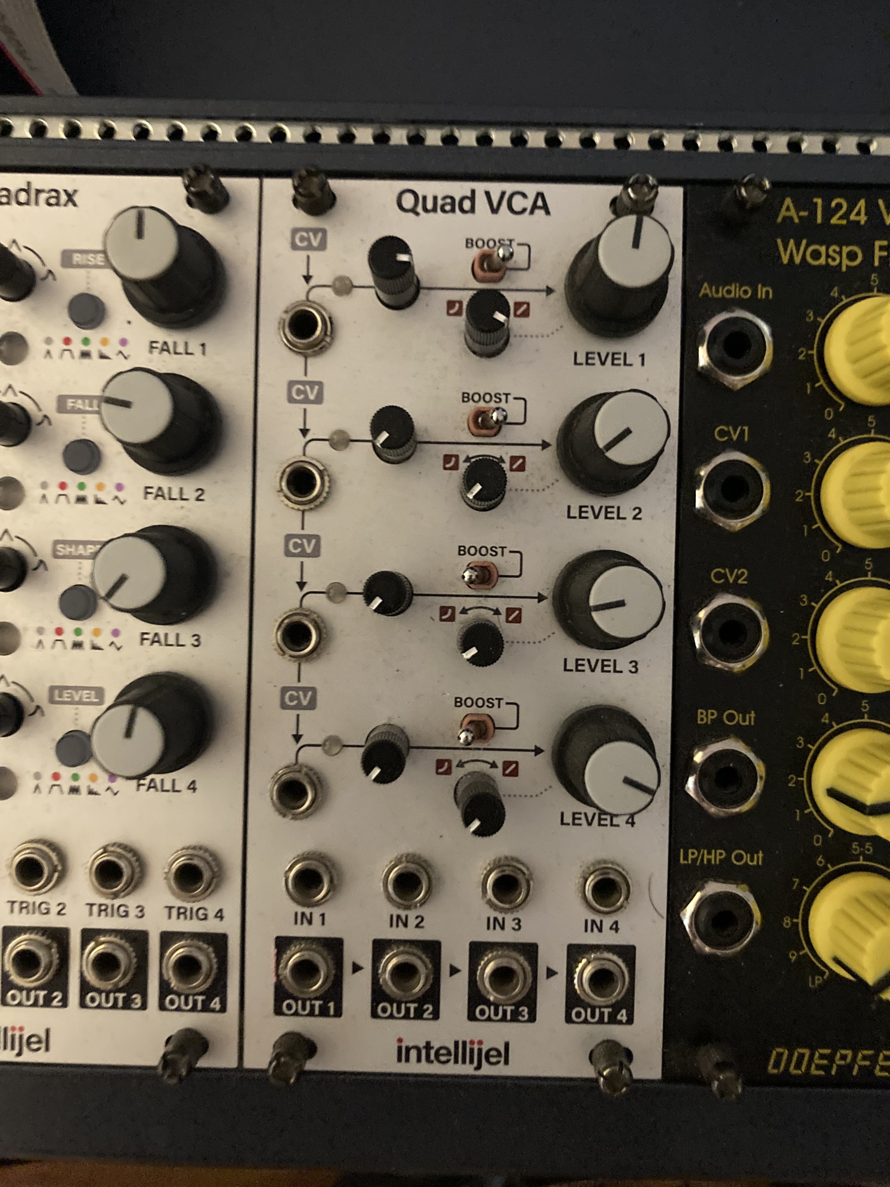 Vends Intellijel Quad VCA