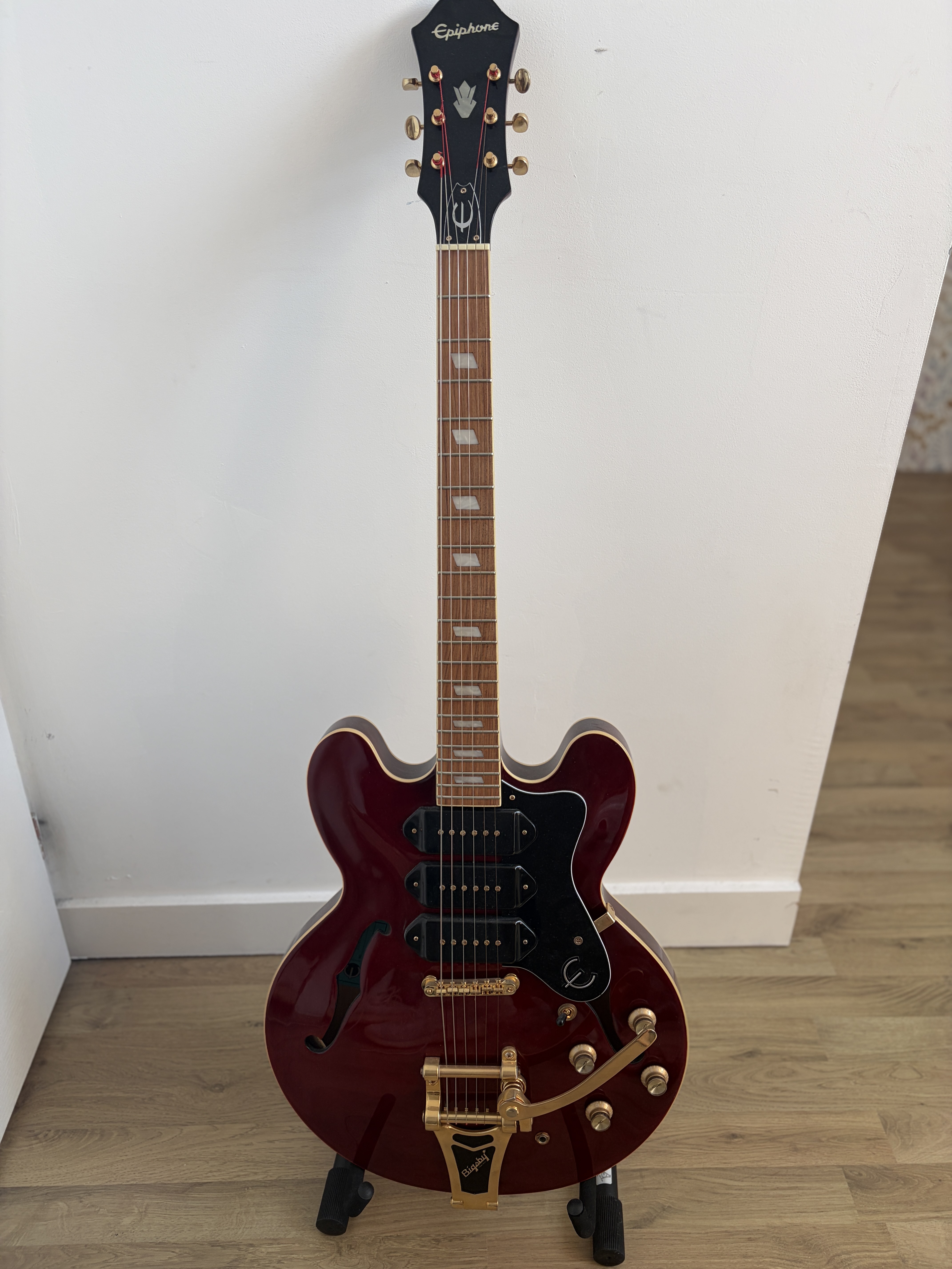 Epiphone Riviera Custom P93 – Wine Red