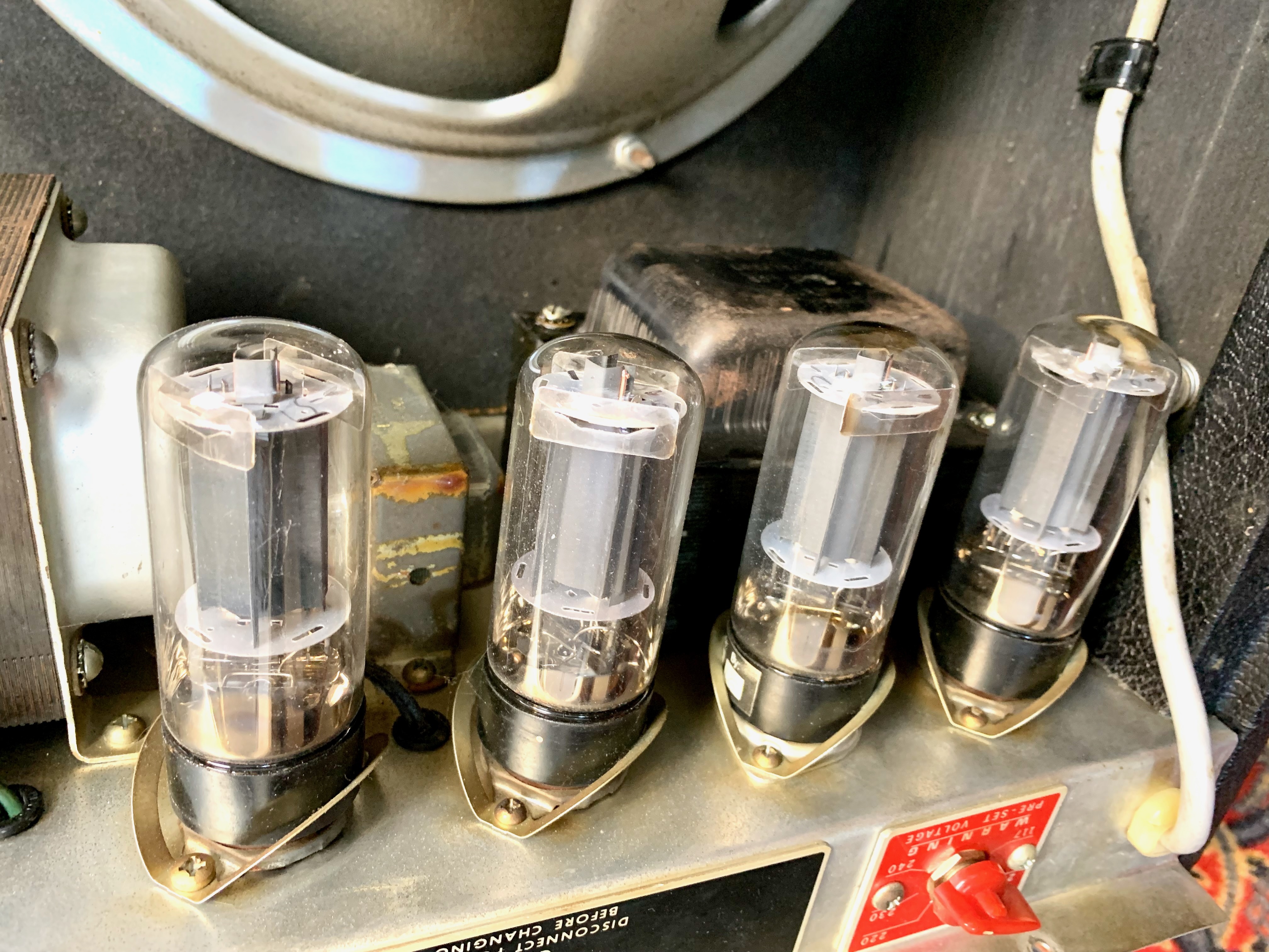 Fender Twin Reverb "Silverface" (1968-1982) (87609)