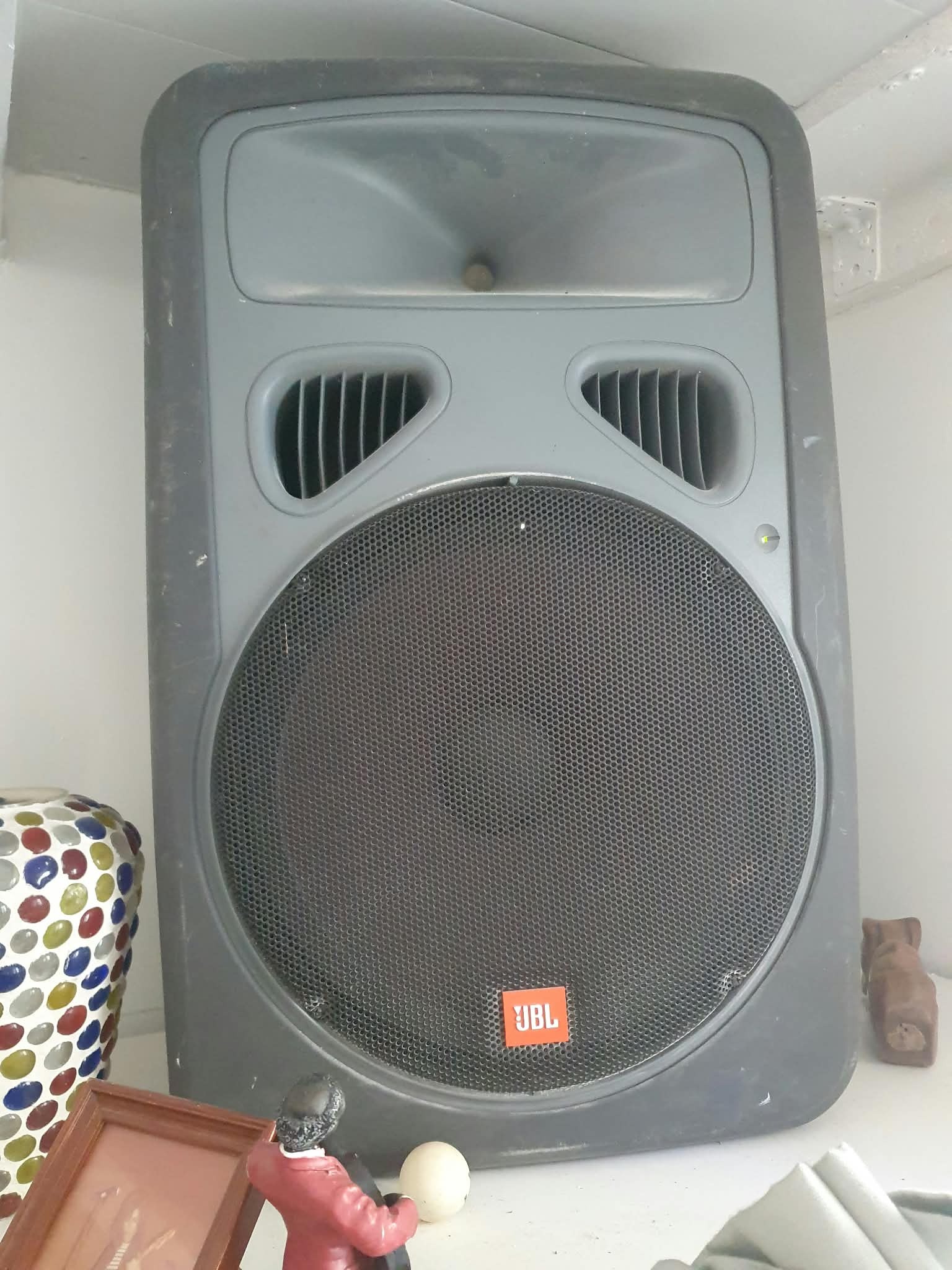 JBL Gauche