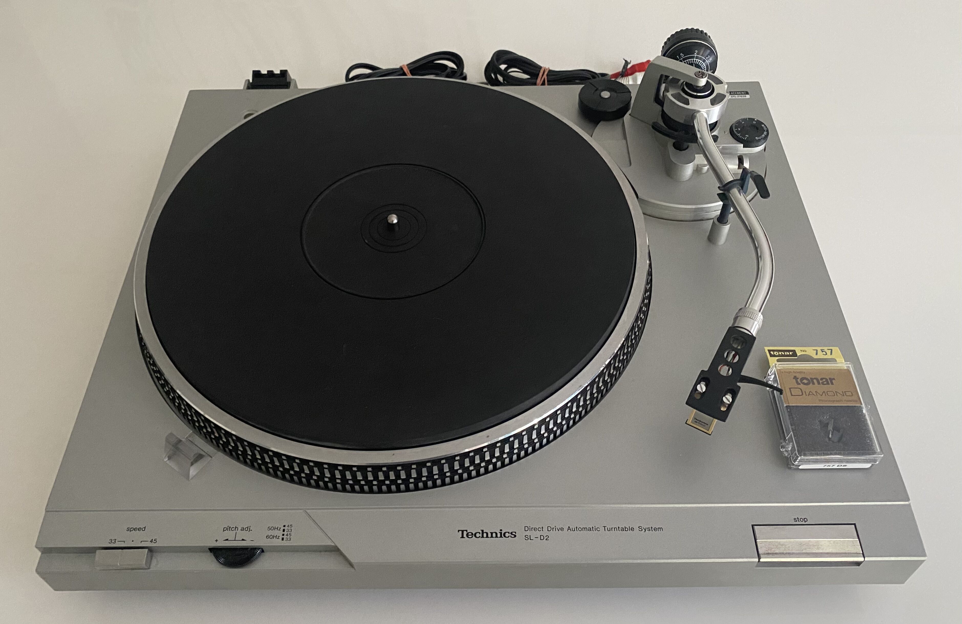 Platine disque vinyle TECHNICS SL-D2 (Direct Drive Automatic)