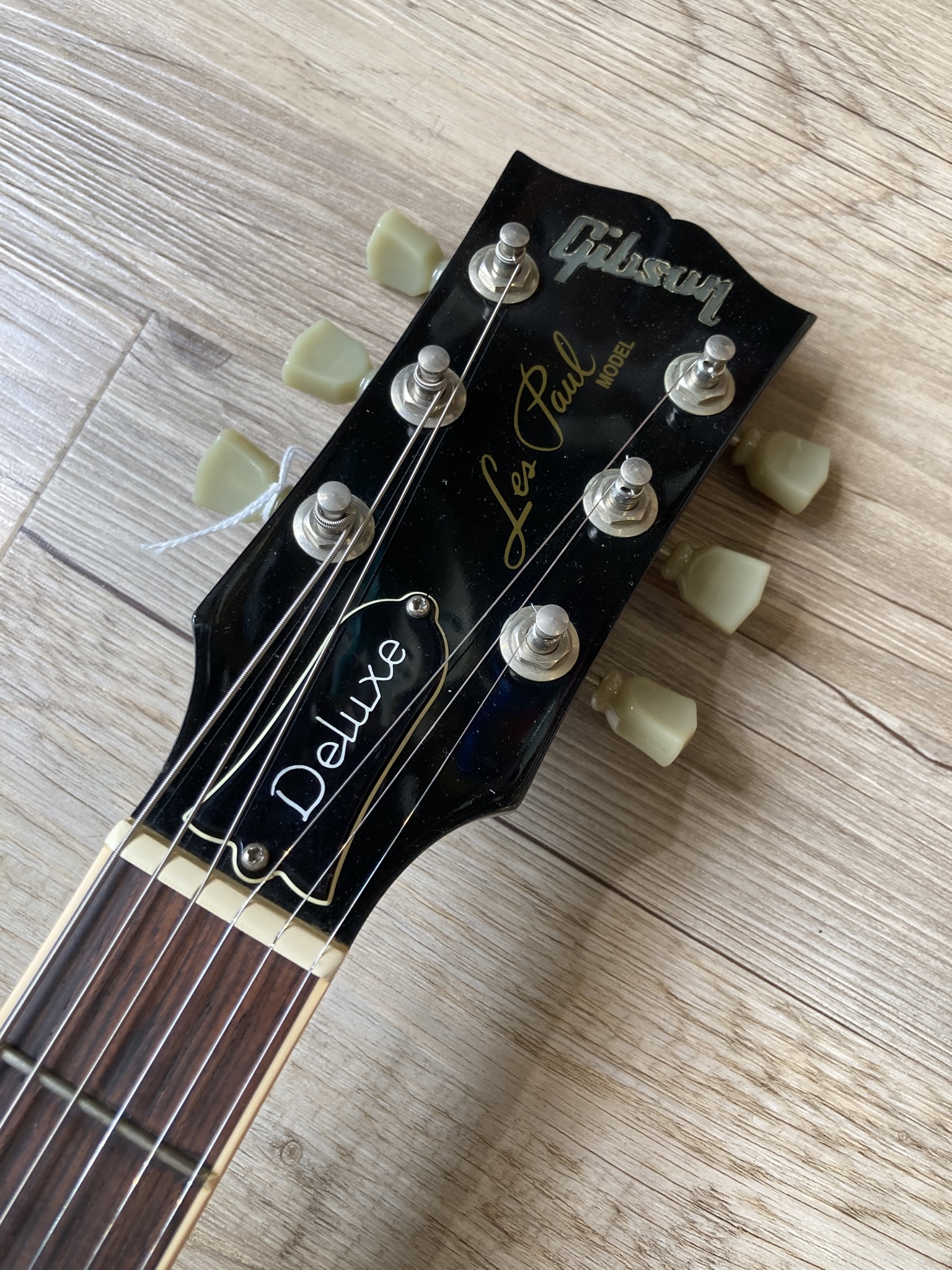 Gibson Les Paul Deluxe (2004) (9906)