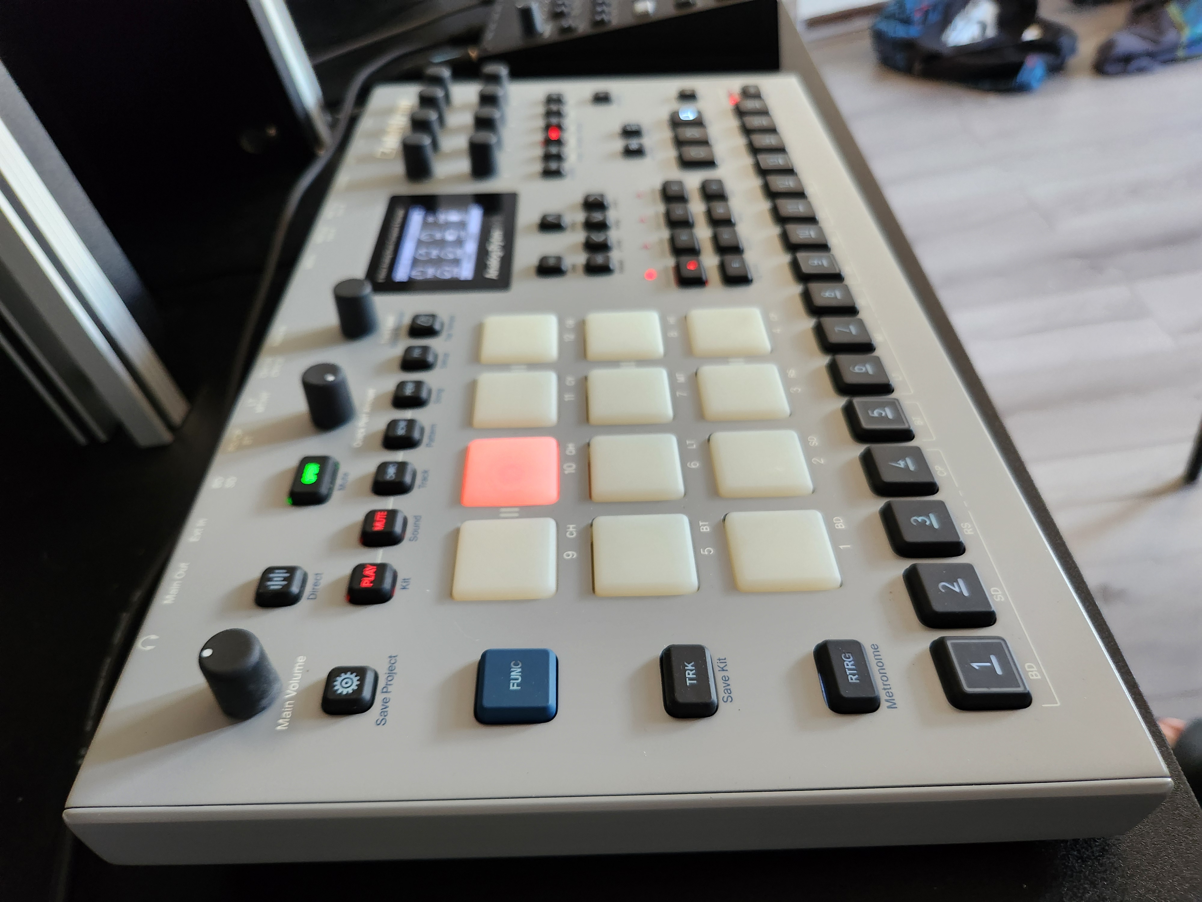 Vend analogique rythm mk2 + decksaver