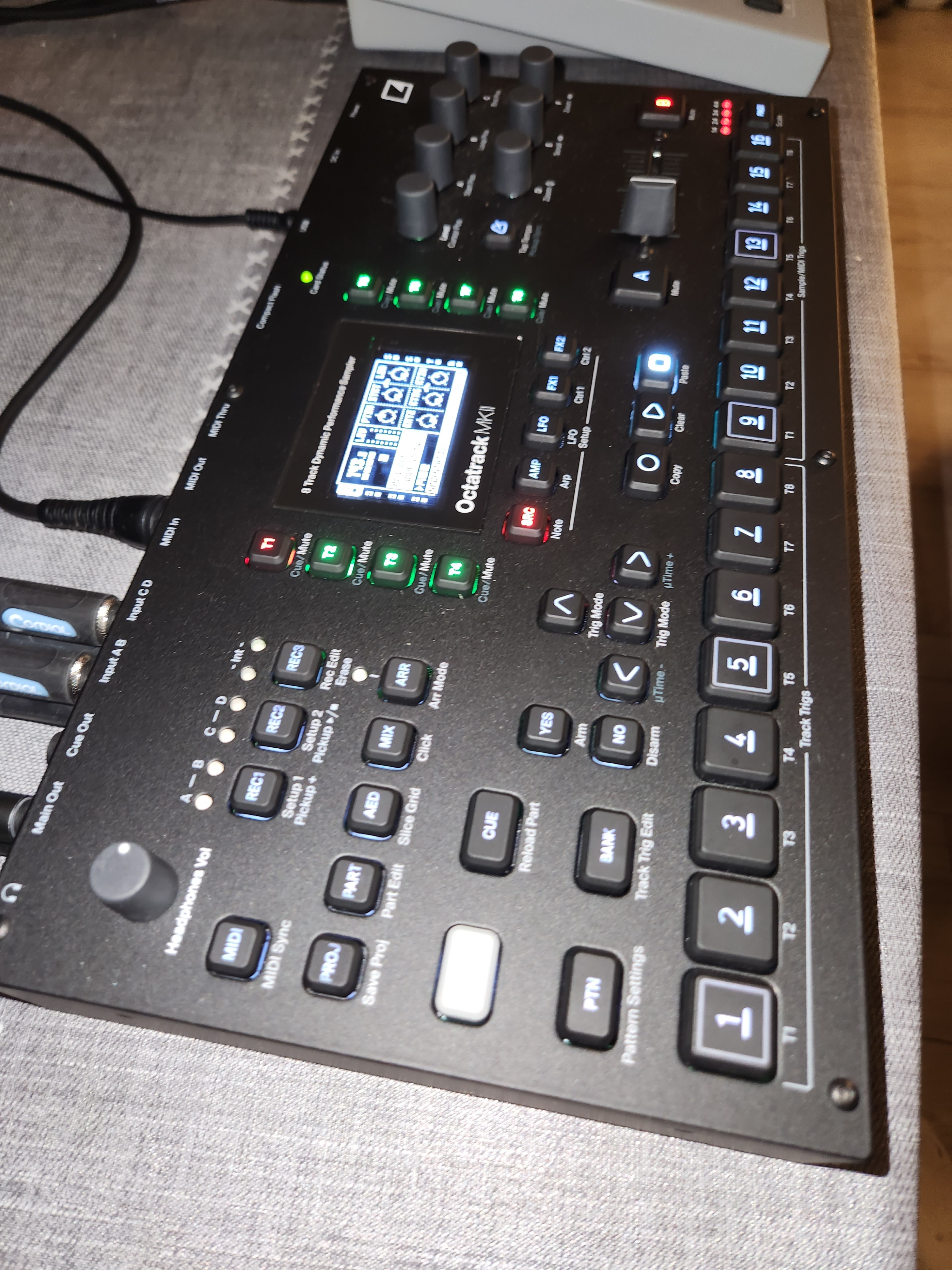 Vend Octatrack mk2 black