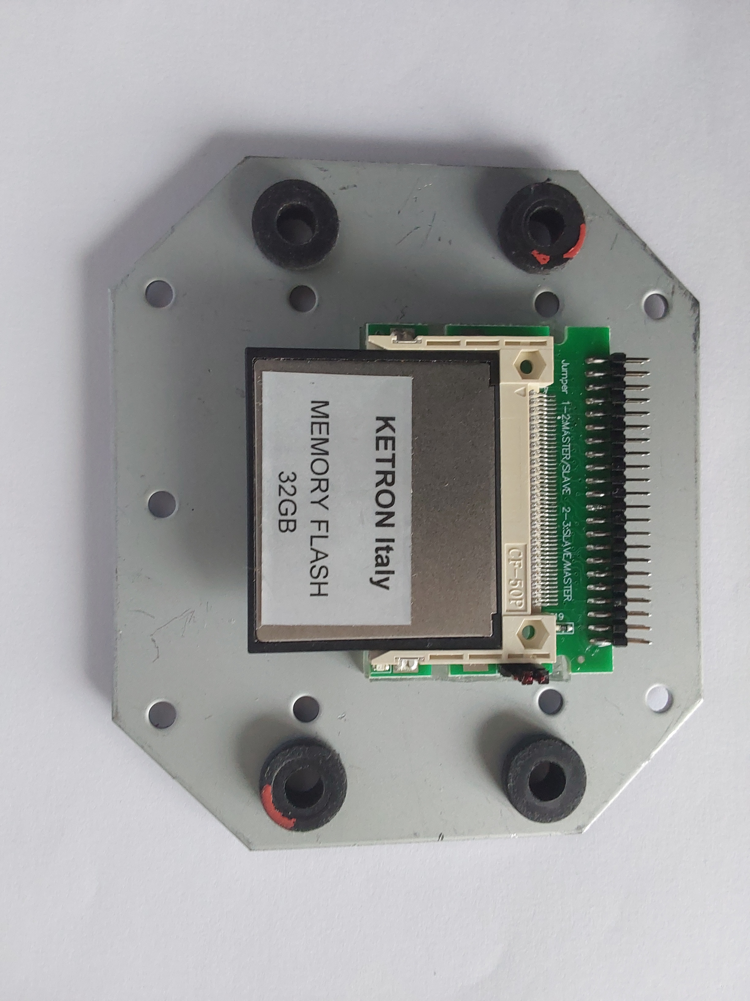 Ketron Midjay Midjay plus ou audya . Kit de modernisation disque dur en flash memory