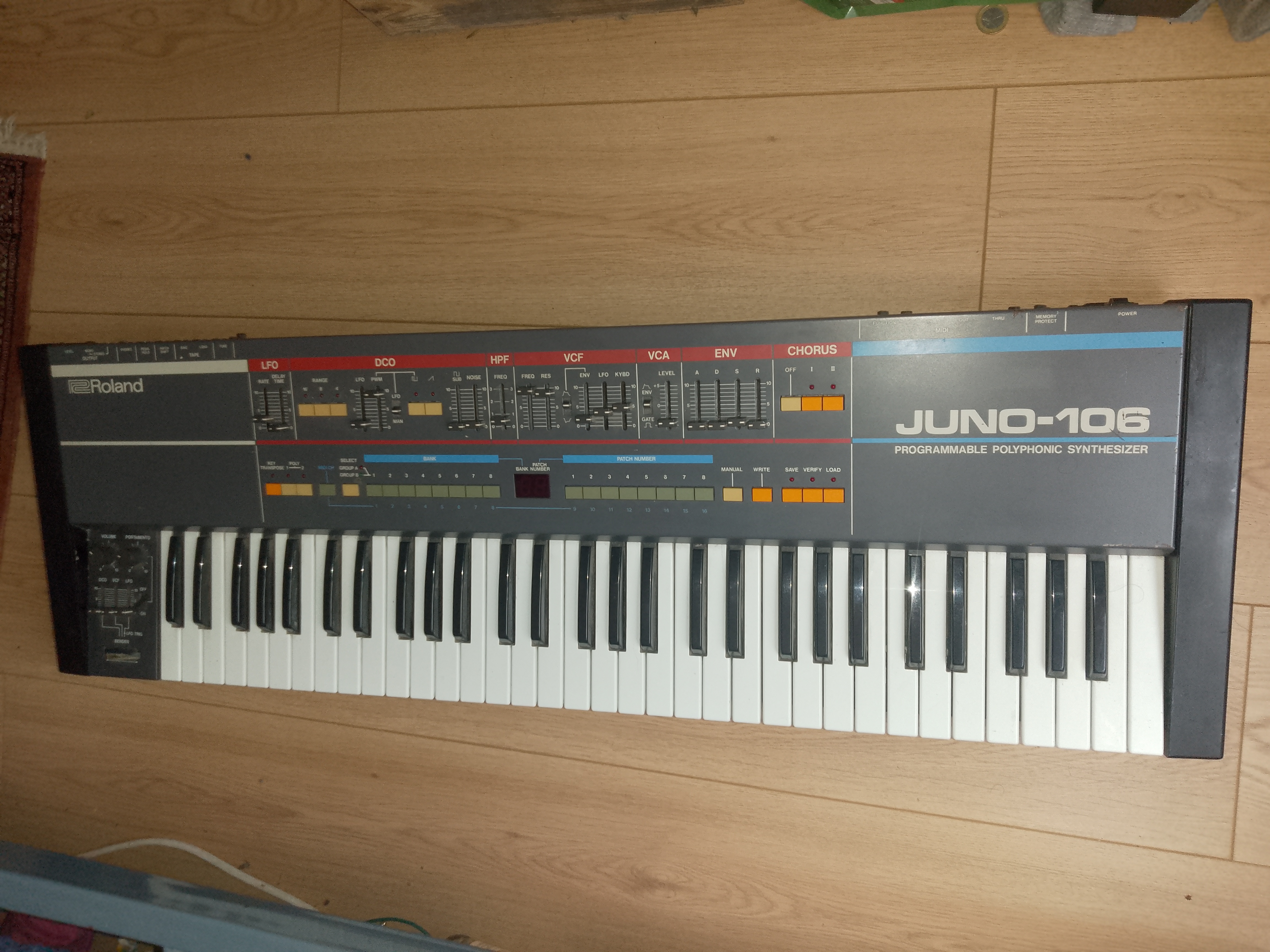 Vend Juno 106