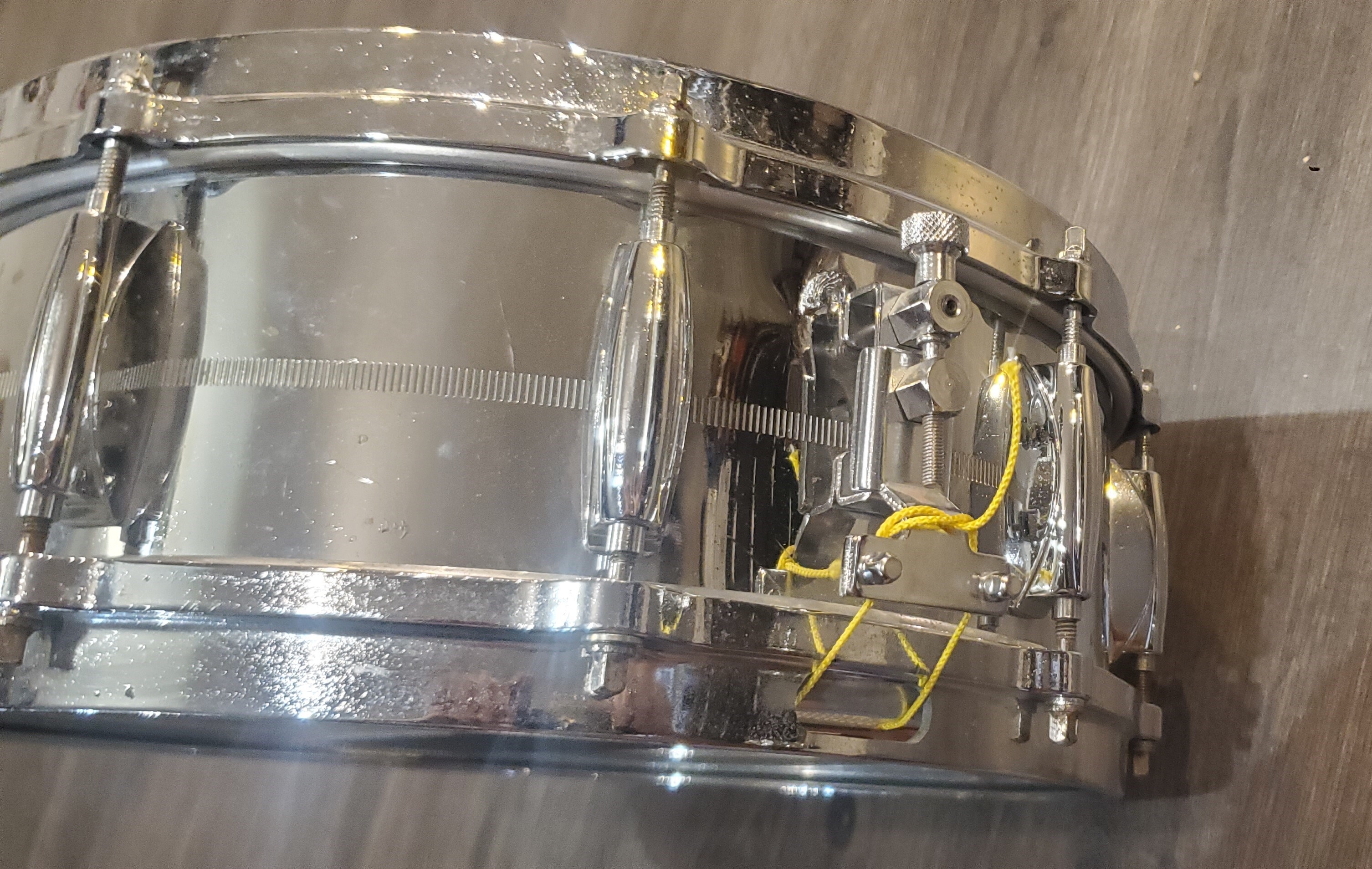 Gretsch Broadkaster Chrome over brass snare 14'' x 5'' (26504)