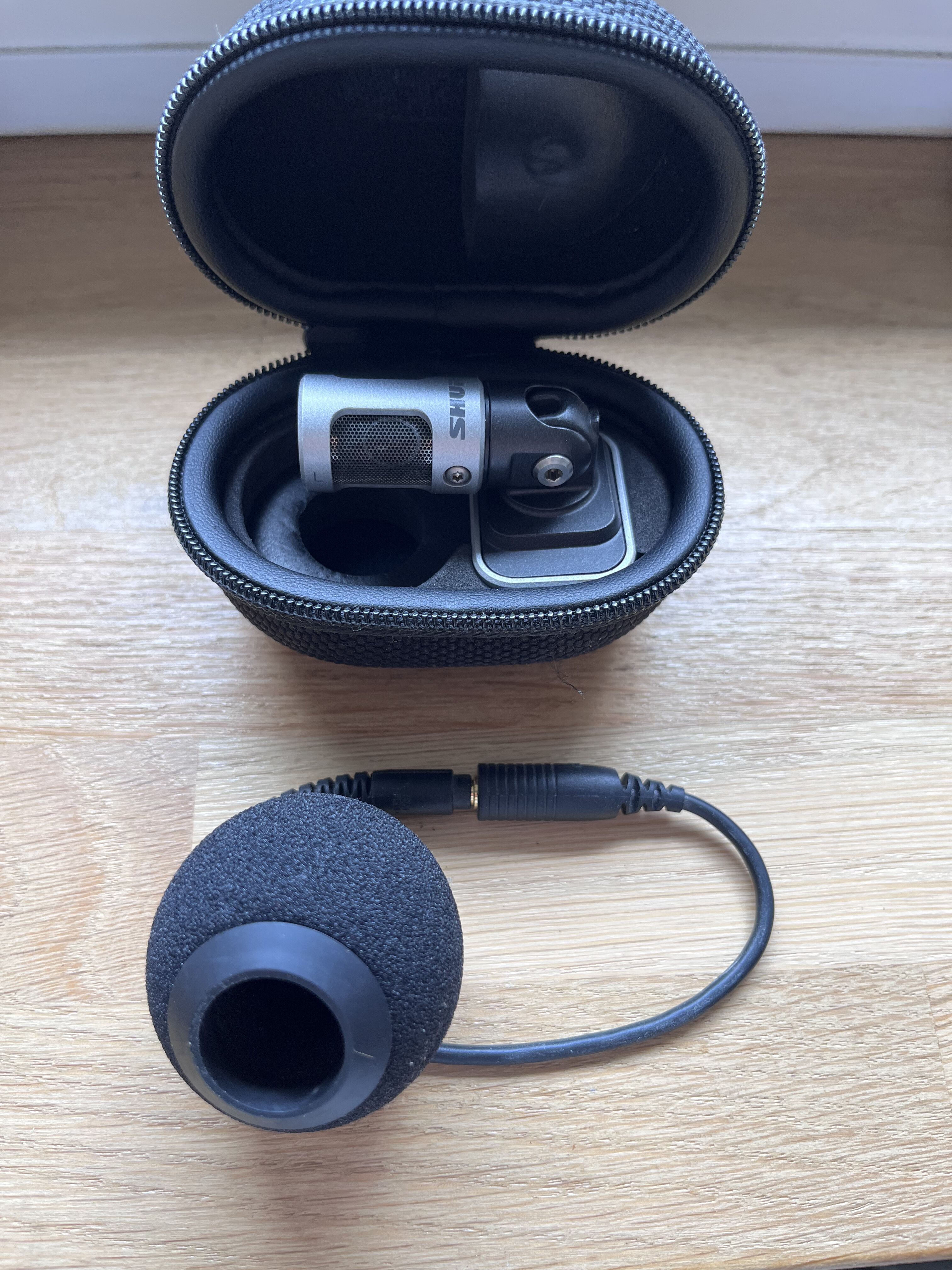 Shure MV88 (6881)